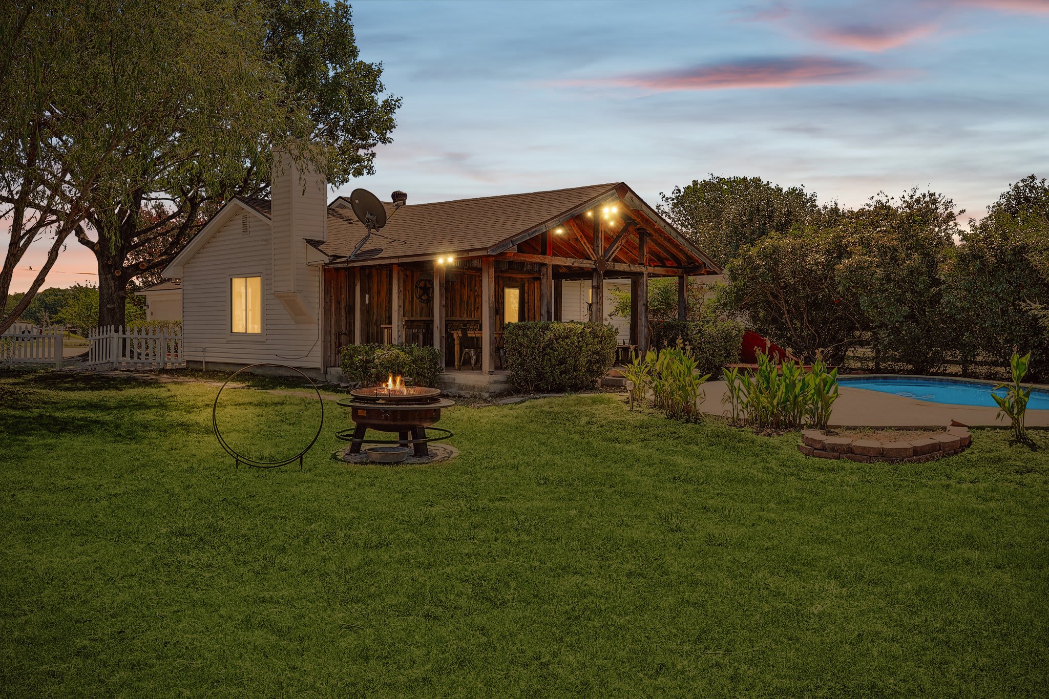 3BD Farmhouse Country Living - Pool, Patio, Firepit — Lowry Crossing, TX — vacation rental
