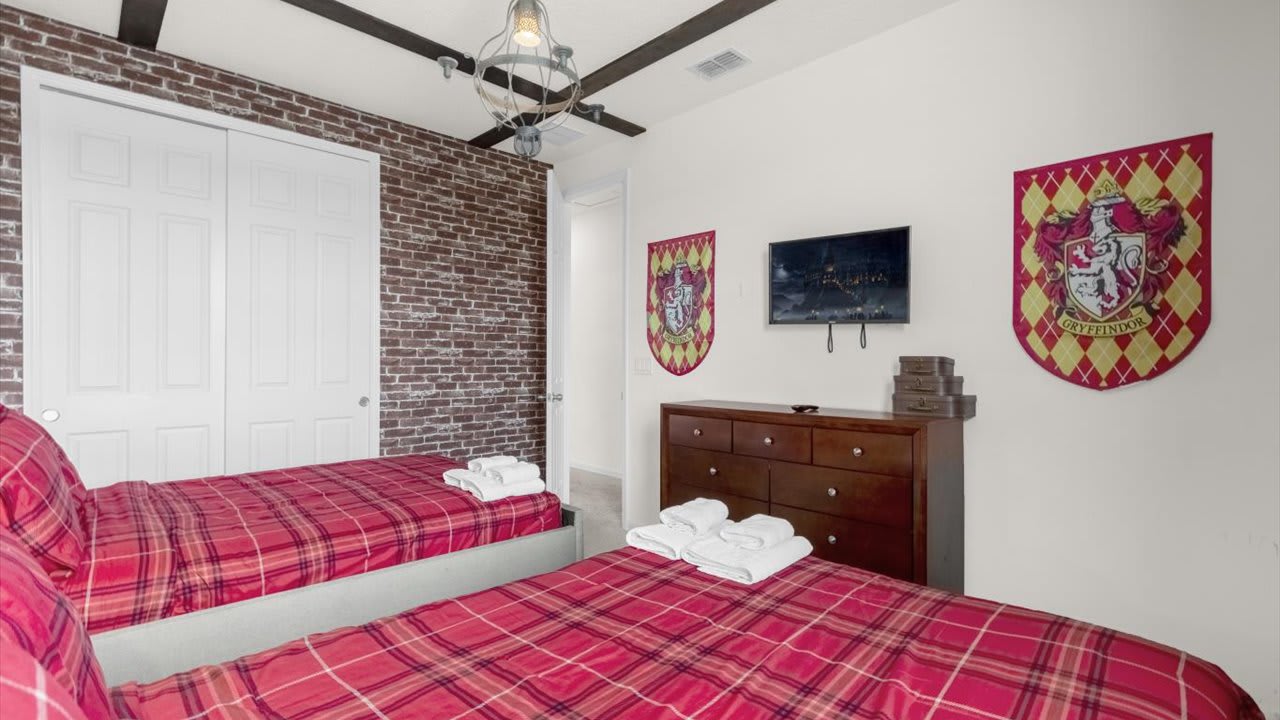 9BR Fun Villa Private Pool Arcade Game Loft | Photo 32