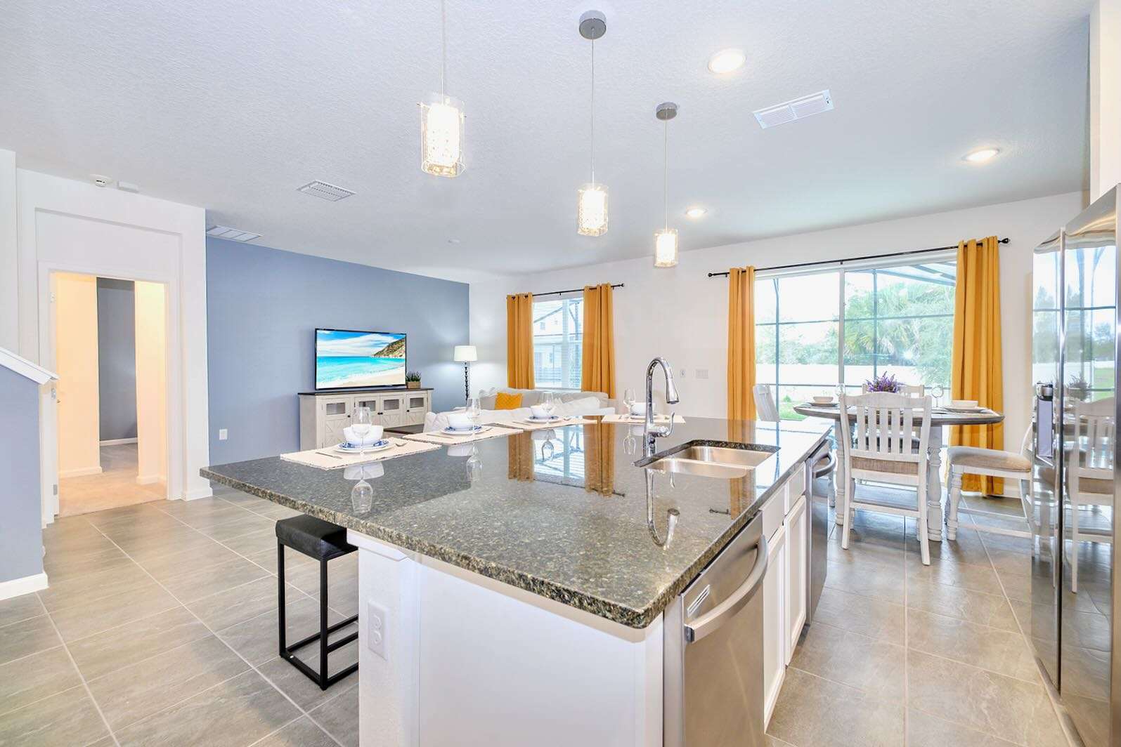 Functional And Elegant Design For Comfortable Group Dining