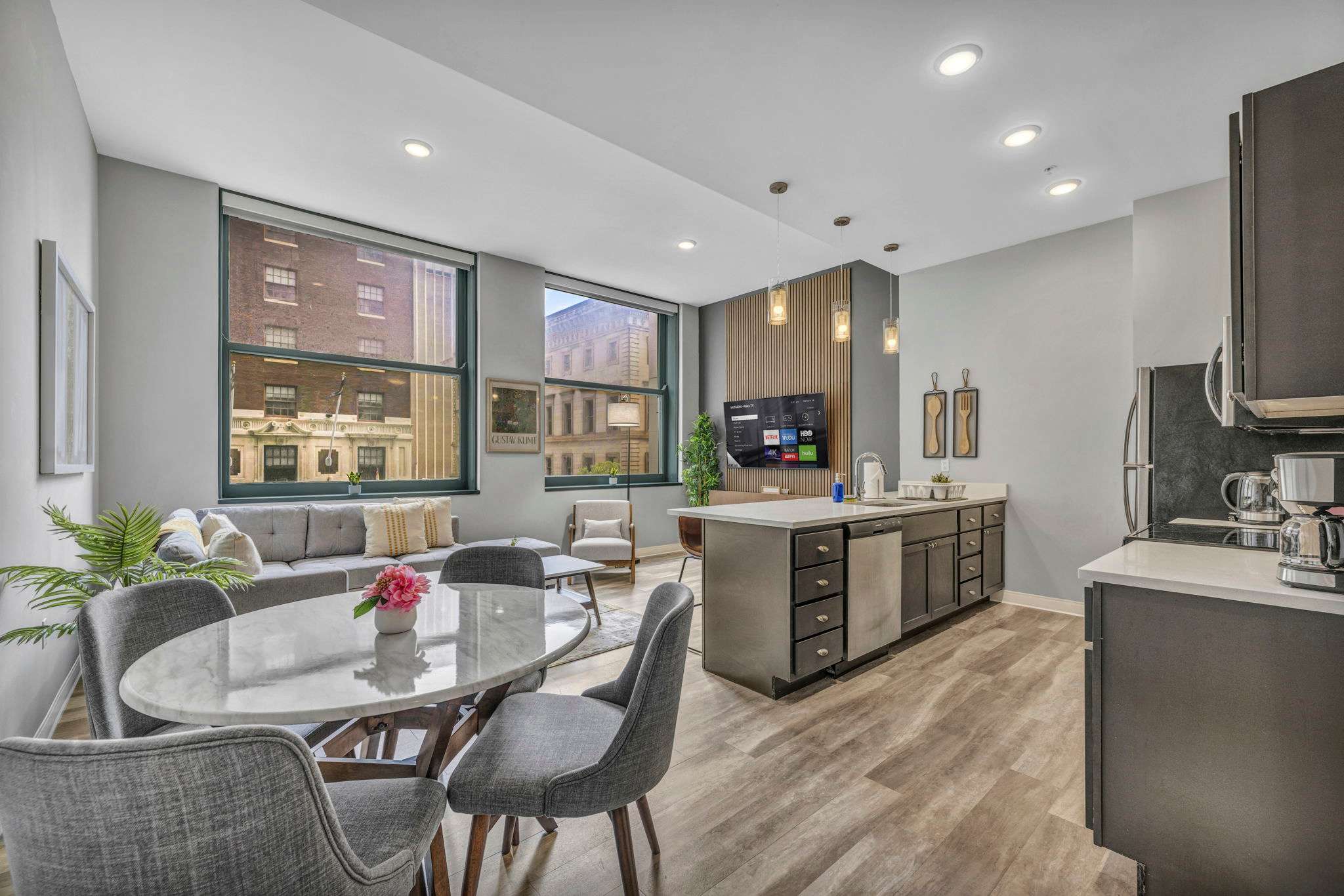 Luxe Flat w/ Heated Pool & Sauna • Gym•Heart of DT — Cleveland, OH — vacation rental
