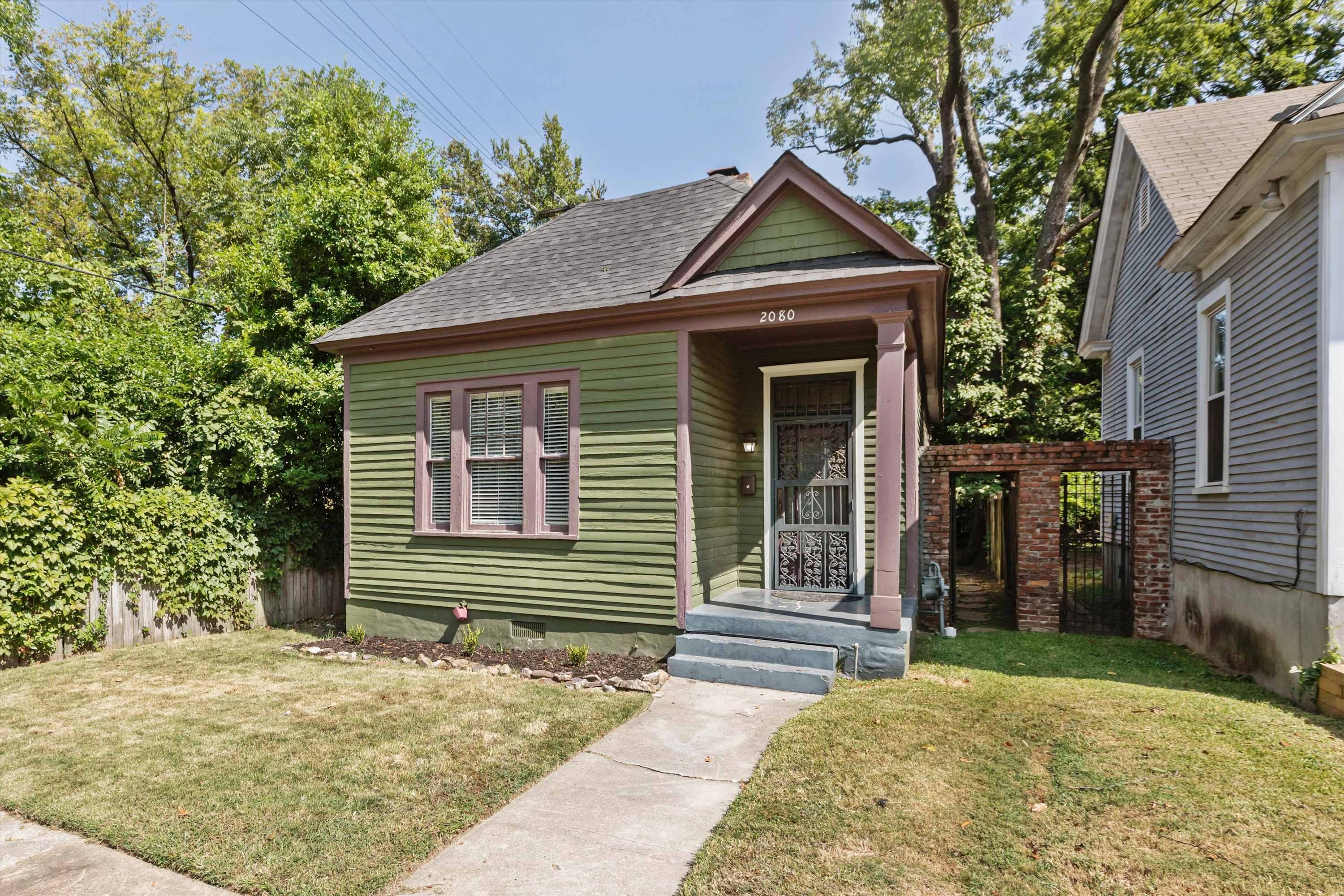 Bungalow ON Overton Square