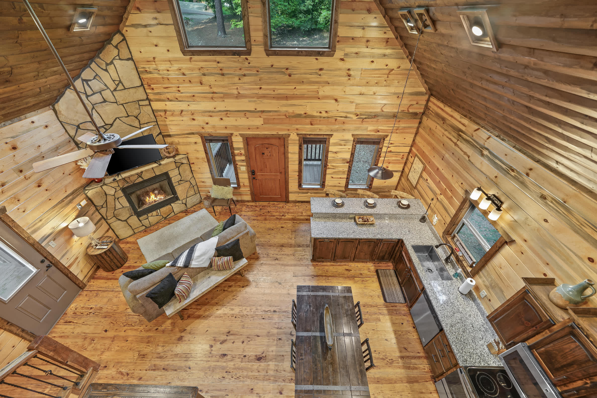 Rustic Cabin Near Creek with Hot Tub & Fire Pit