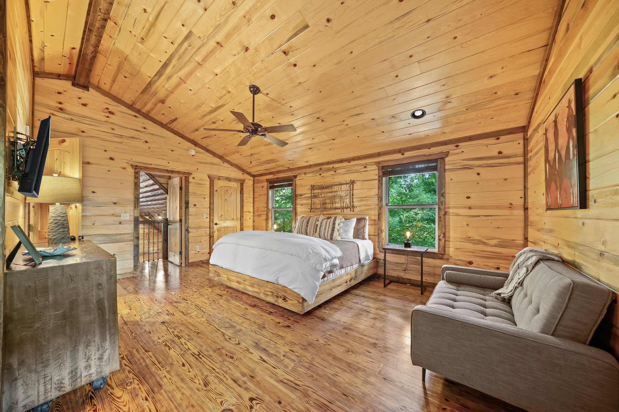 Rustic Cabin Near Creek with Hot Tub & Fire Pit