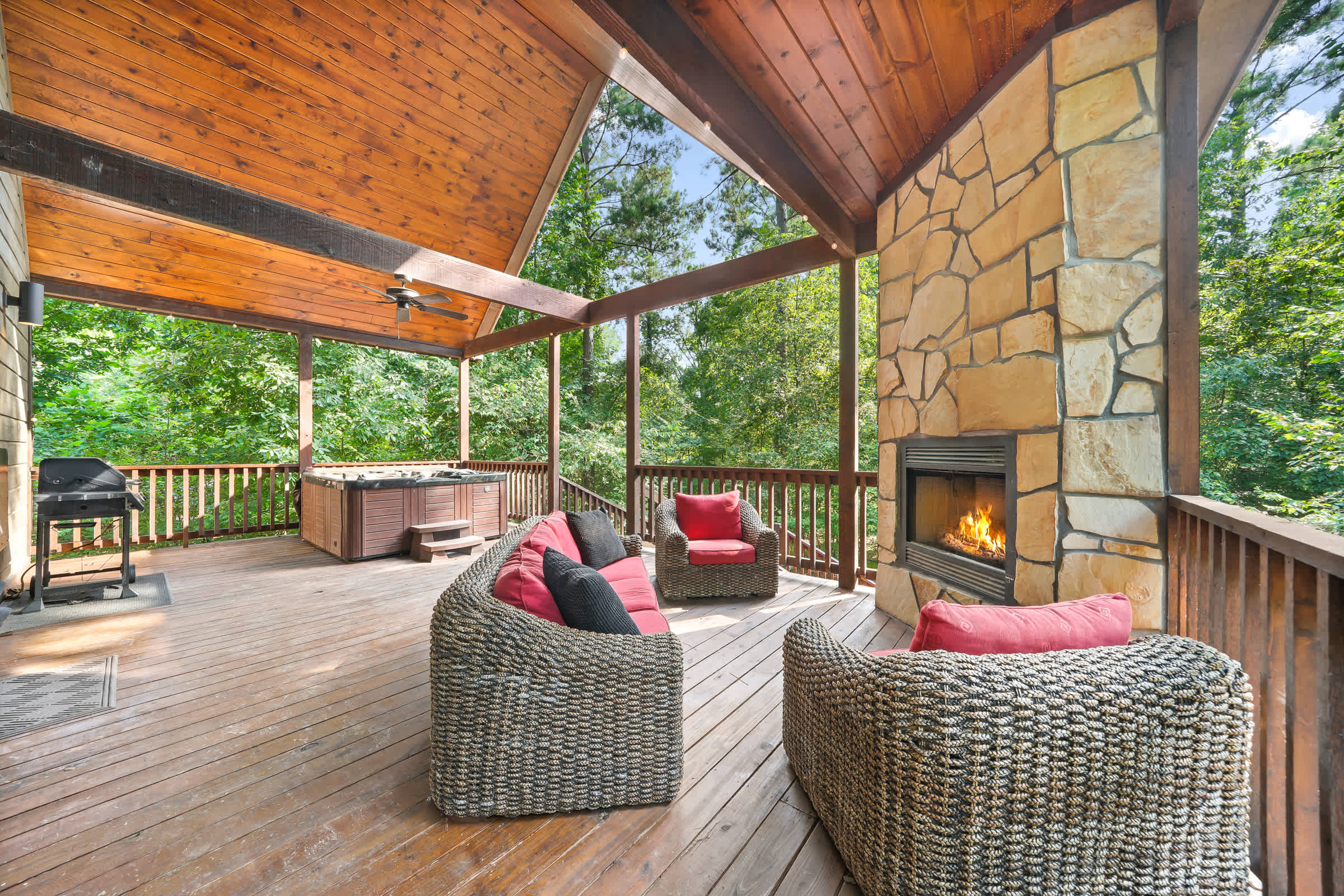 Rustic Cabin Near Creek with Hot Tub & Fire Pit
