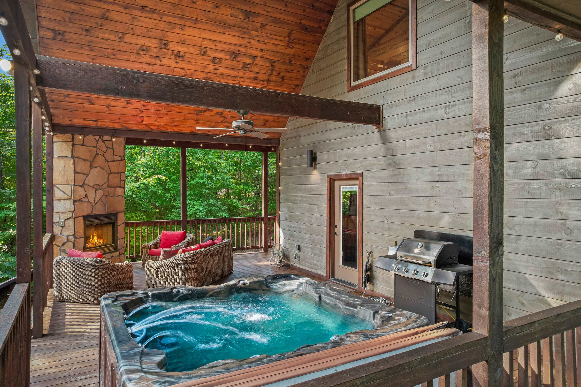 Rustic Cabin Near Creek with Hot Tub & Fire Pit