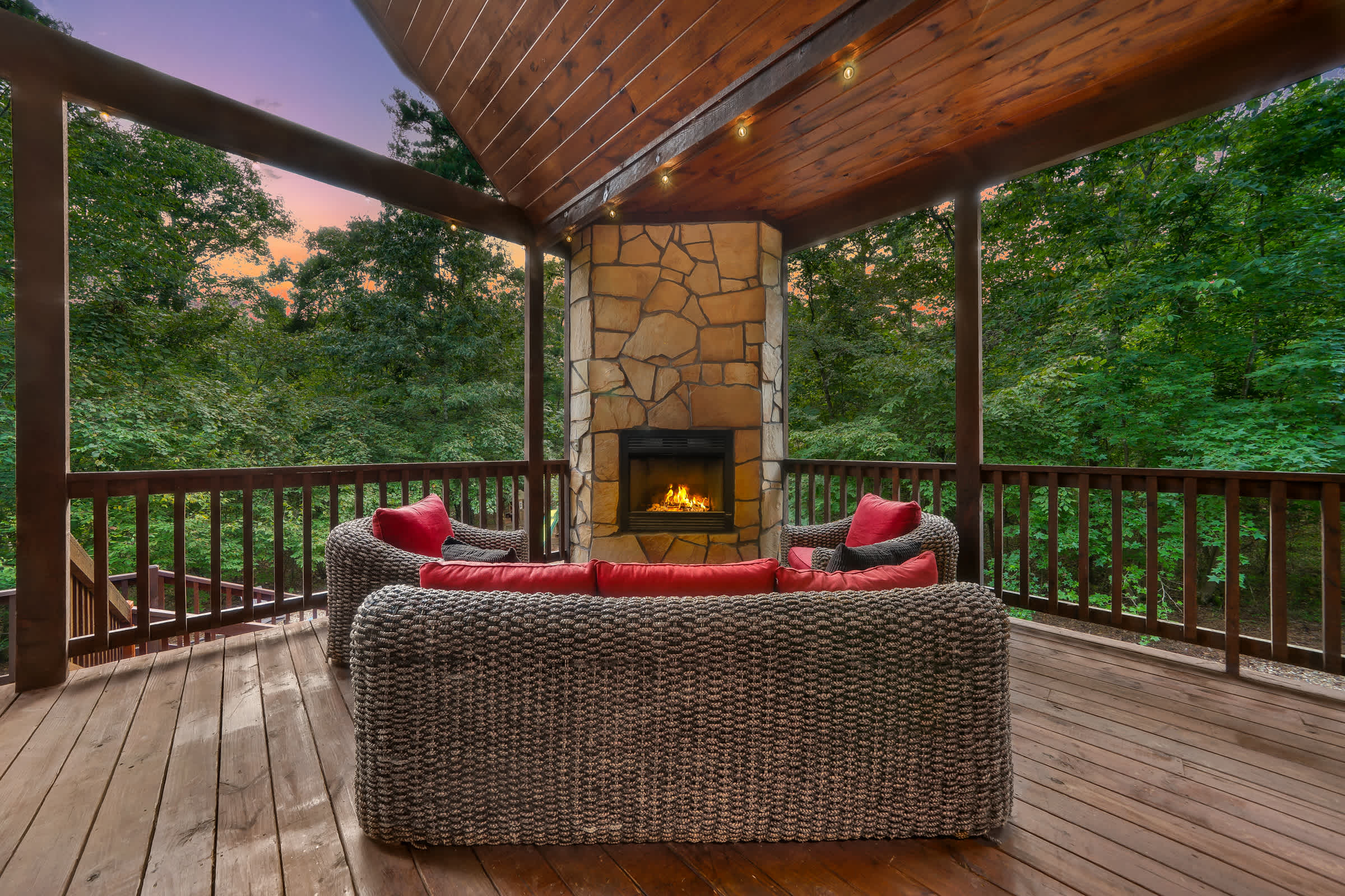 Rustic Cabin Near Creek with Hot Tub & Fire Pit