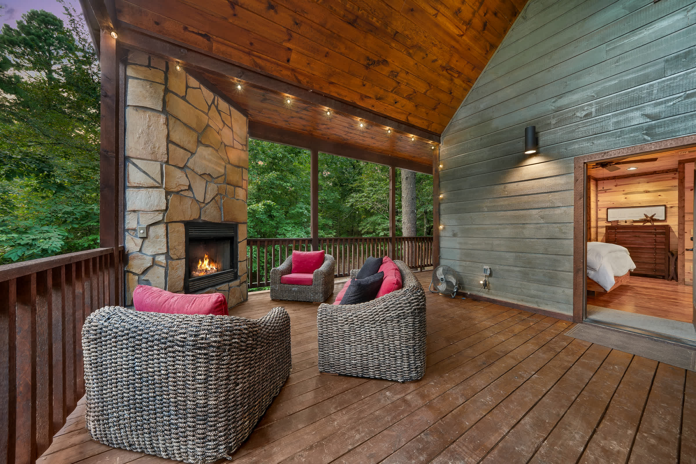 Rustic Cabin Near Creek with Hot Tub & Fire Pit
