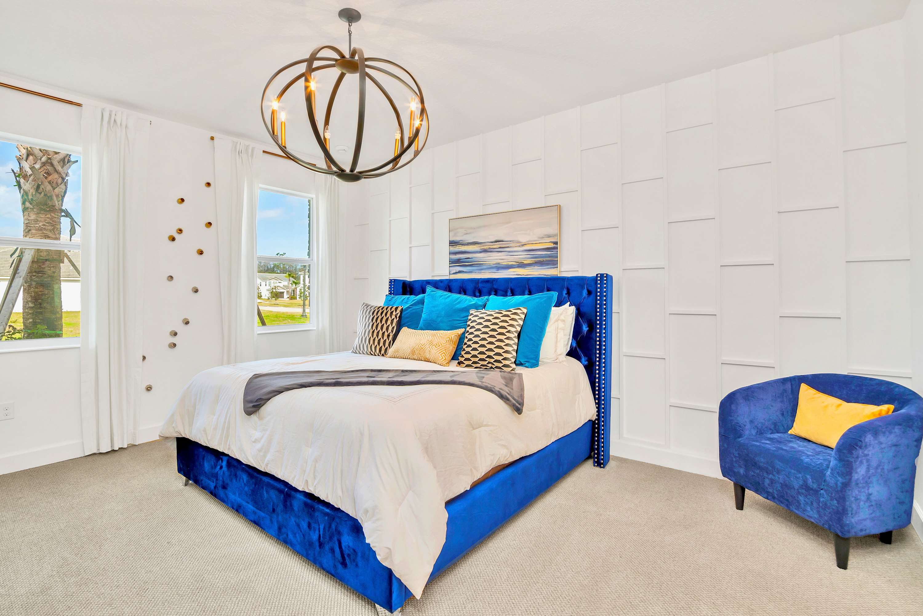 Spacious Room Featuring A Luxurious King Bed And Stylish Furnishings