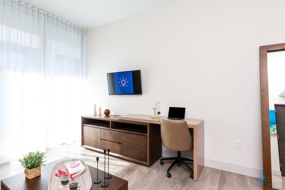 Apartment with gym and rooftop Pool-Near the Beach