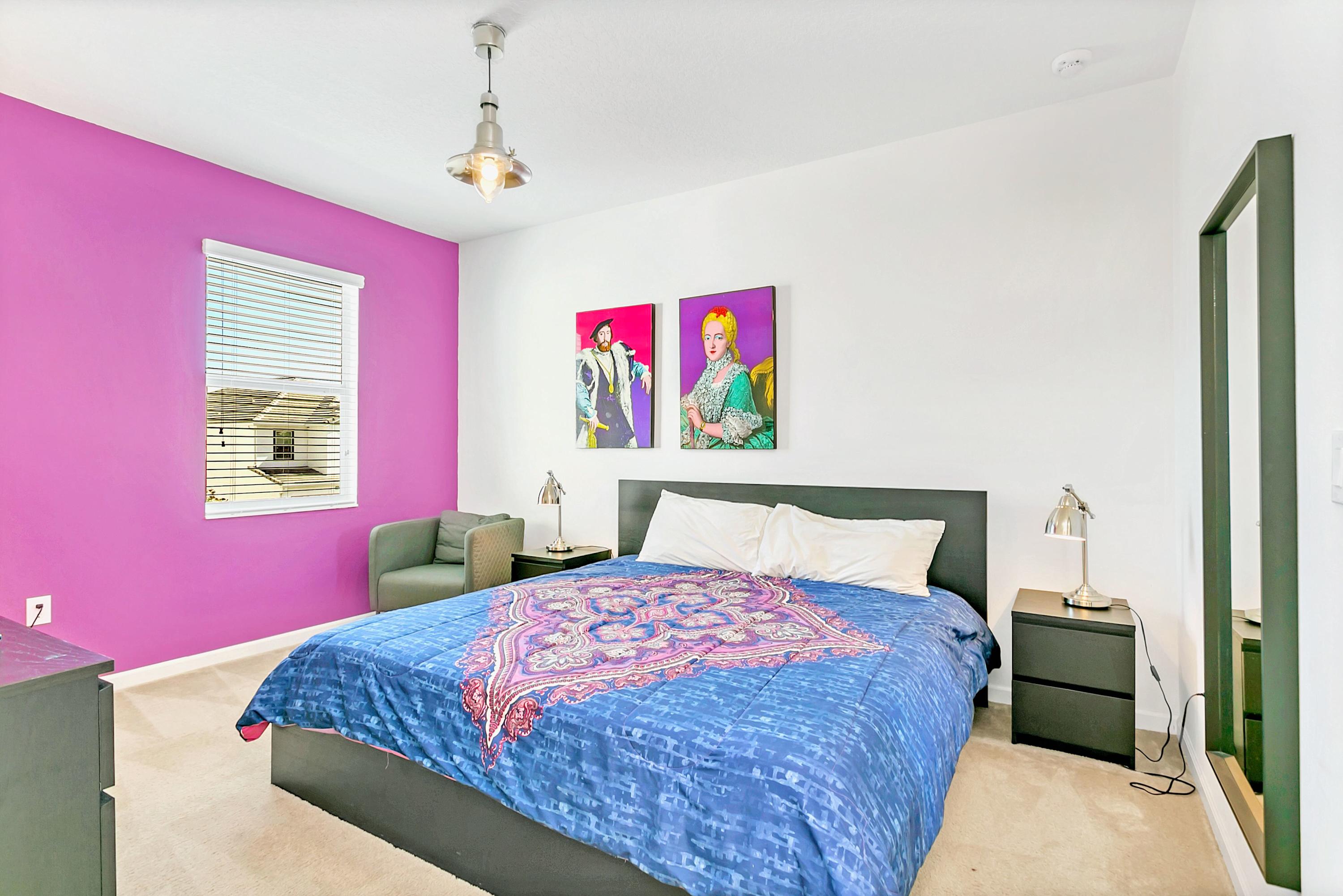 Colorful Twin Bedroom Perfect For Kids Or Young Guests