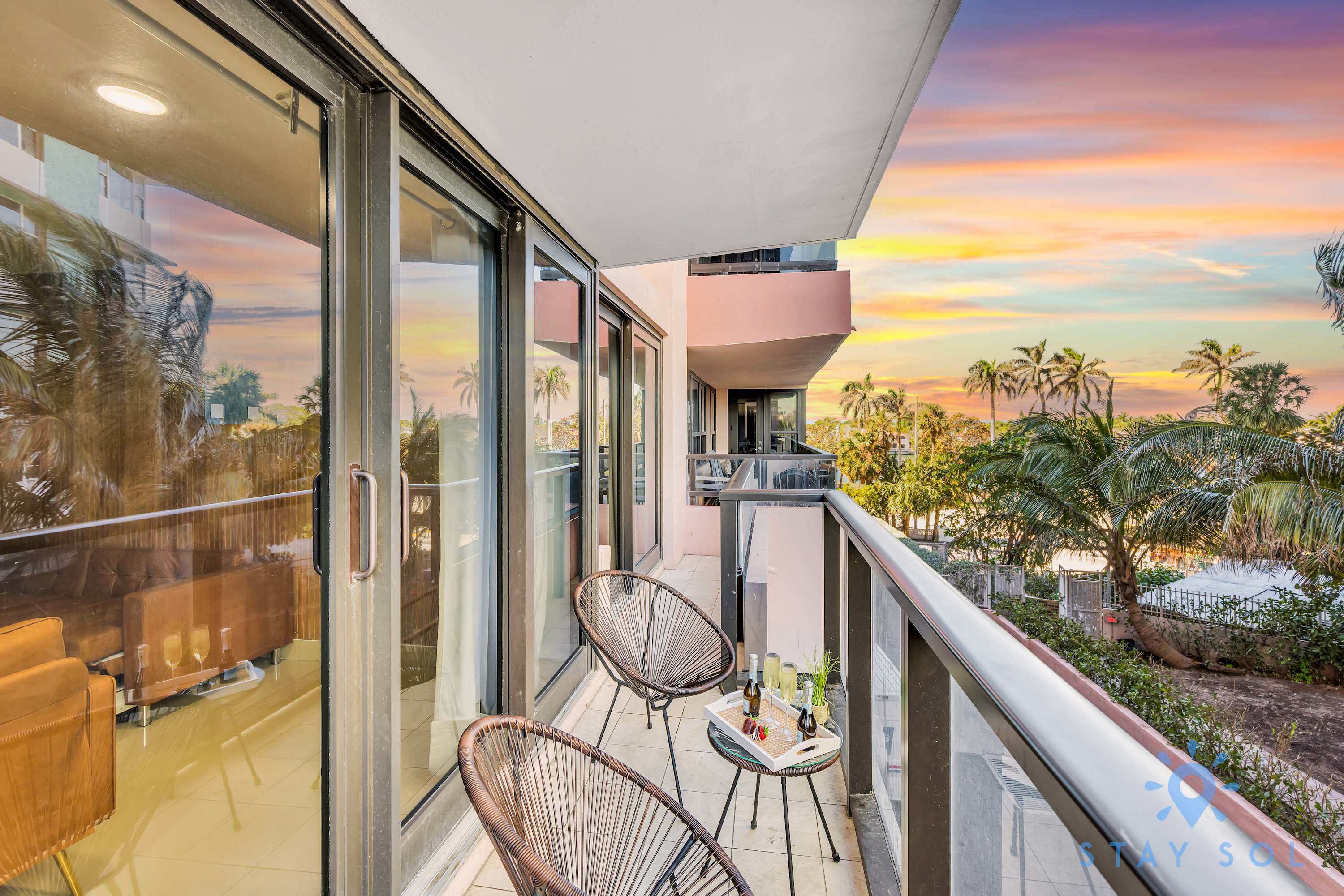Beautiful 2 Br Apartment, Amazing Pool — Miami Beach, FL — vacation rental