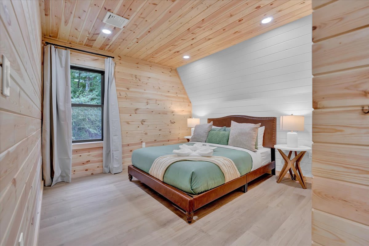 Apex A-Frame | Lake Access | Hot Tub | Fire Pit
