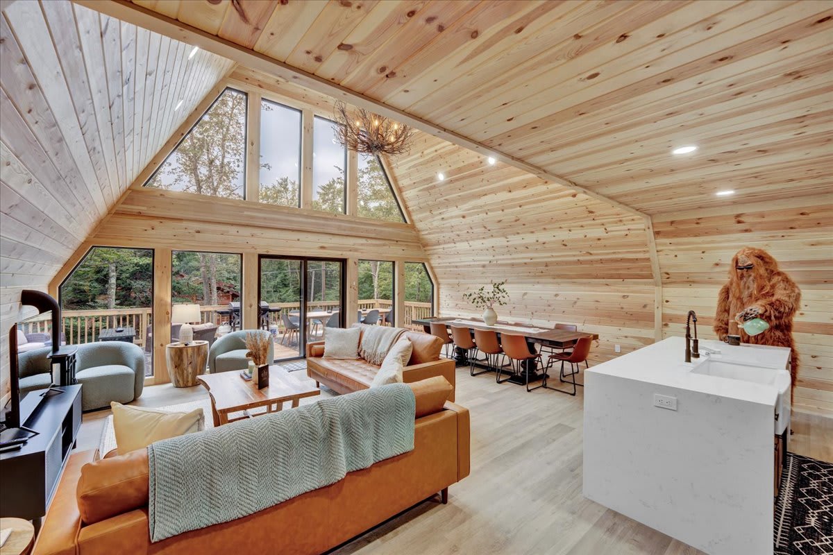 Apex A-Frame | Lake Access | Hot Tub | Fire Pit