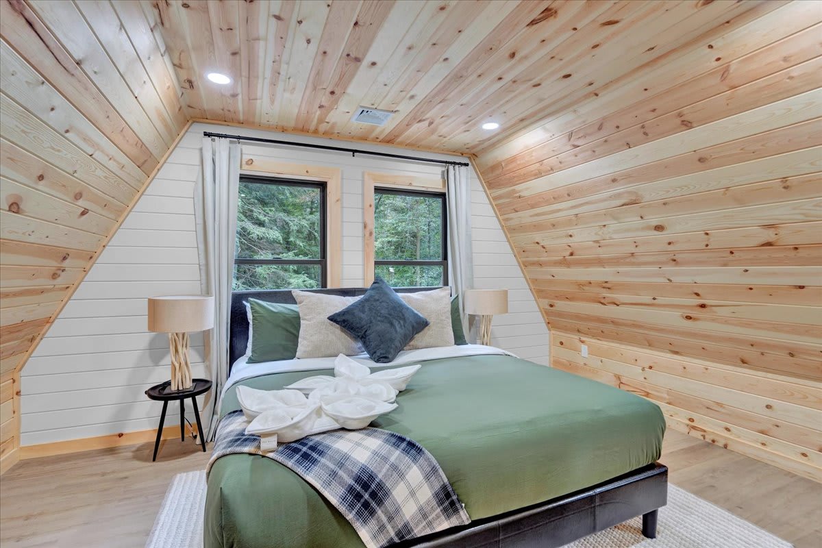 Apex A-Frame | Lake Access | Hot Tub | Fire Pit