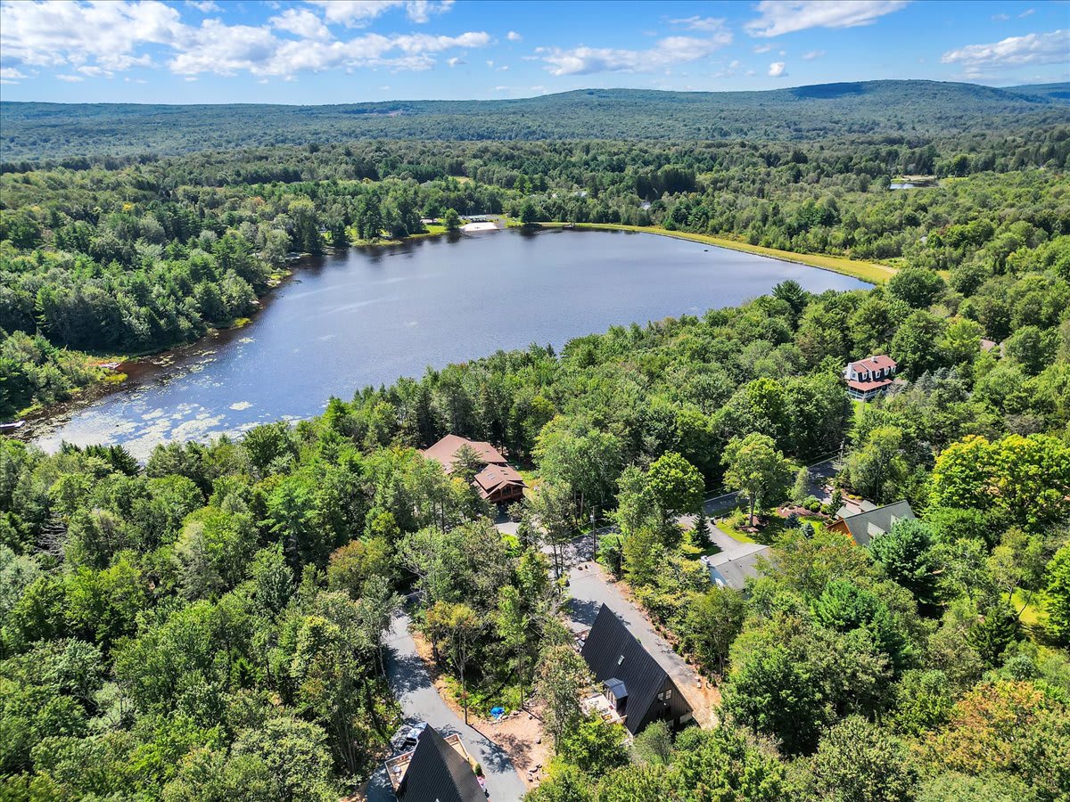 Apex A-Frame | Lake Access | Hot Tub | Fire Pit