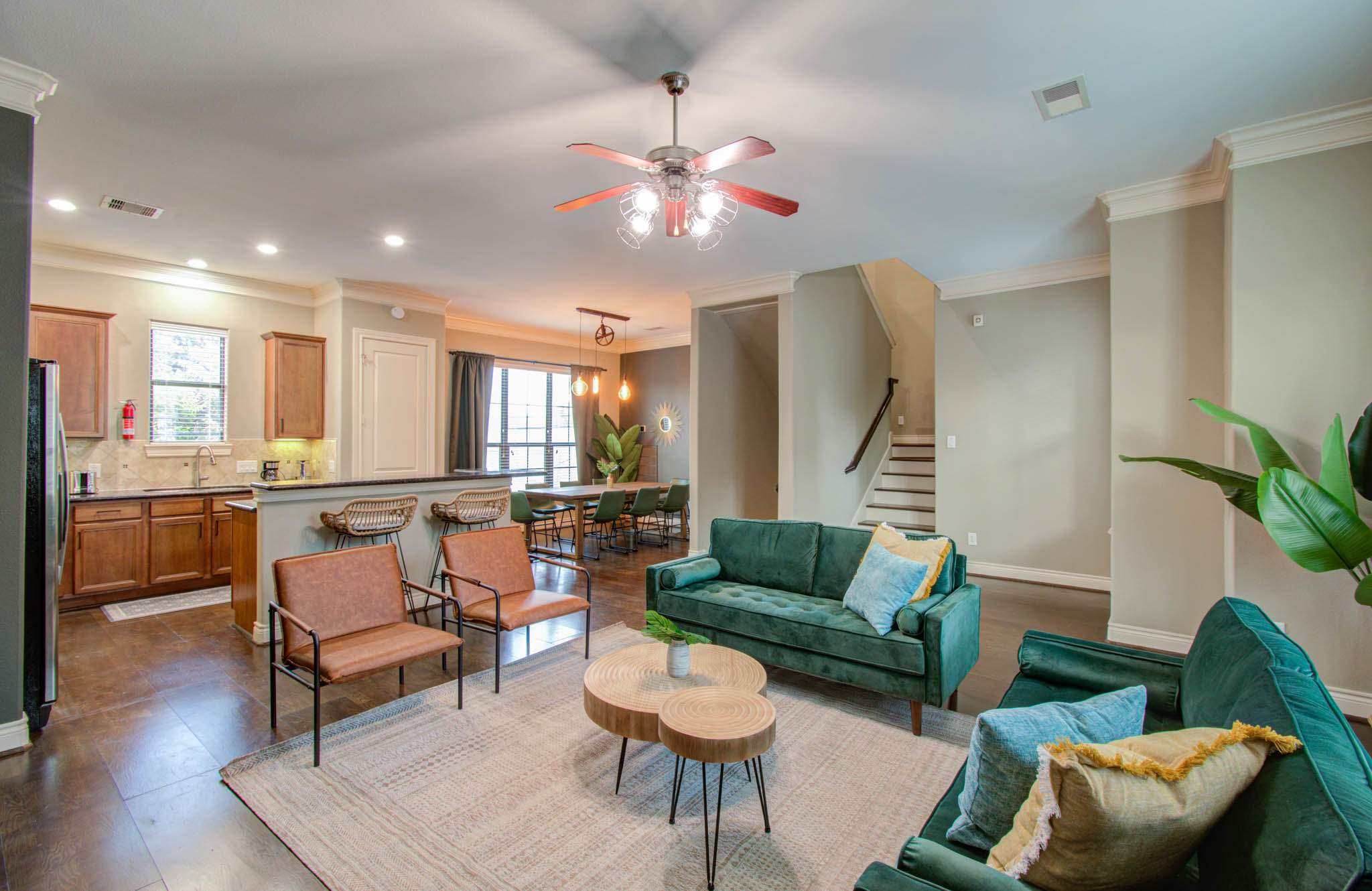 Chic & Central 3-BD Townhouse, Mins to DT — Houston, TX — vacation rental