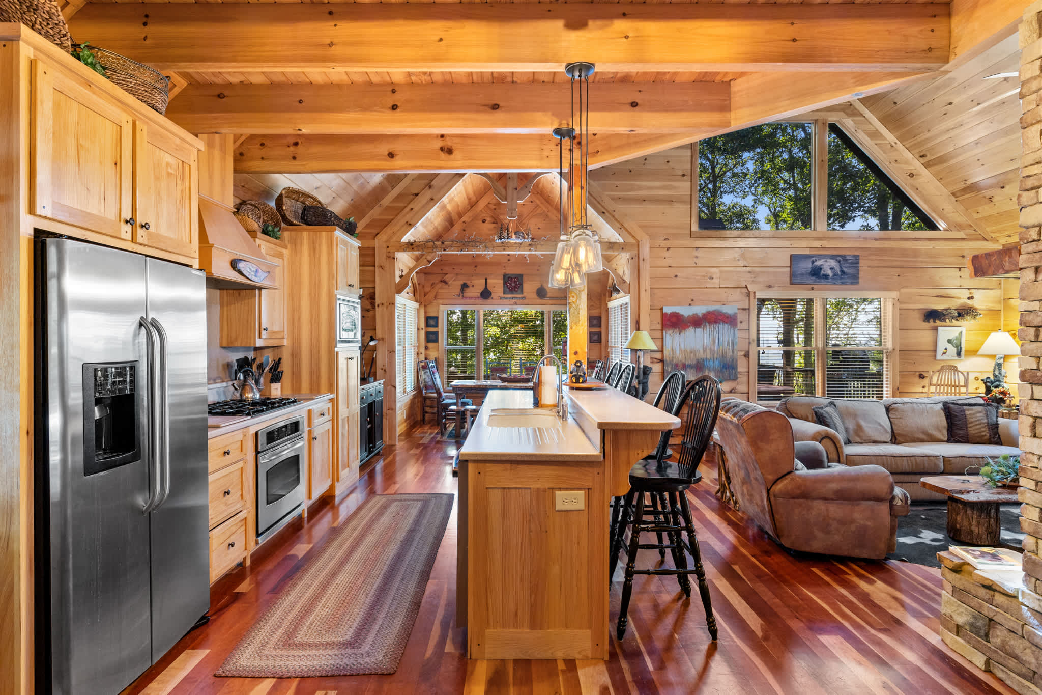 Views for Miles! Outdoor Fireplace~ Hot Tub 5