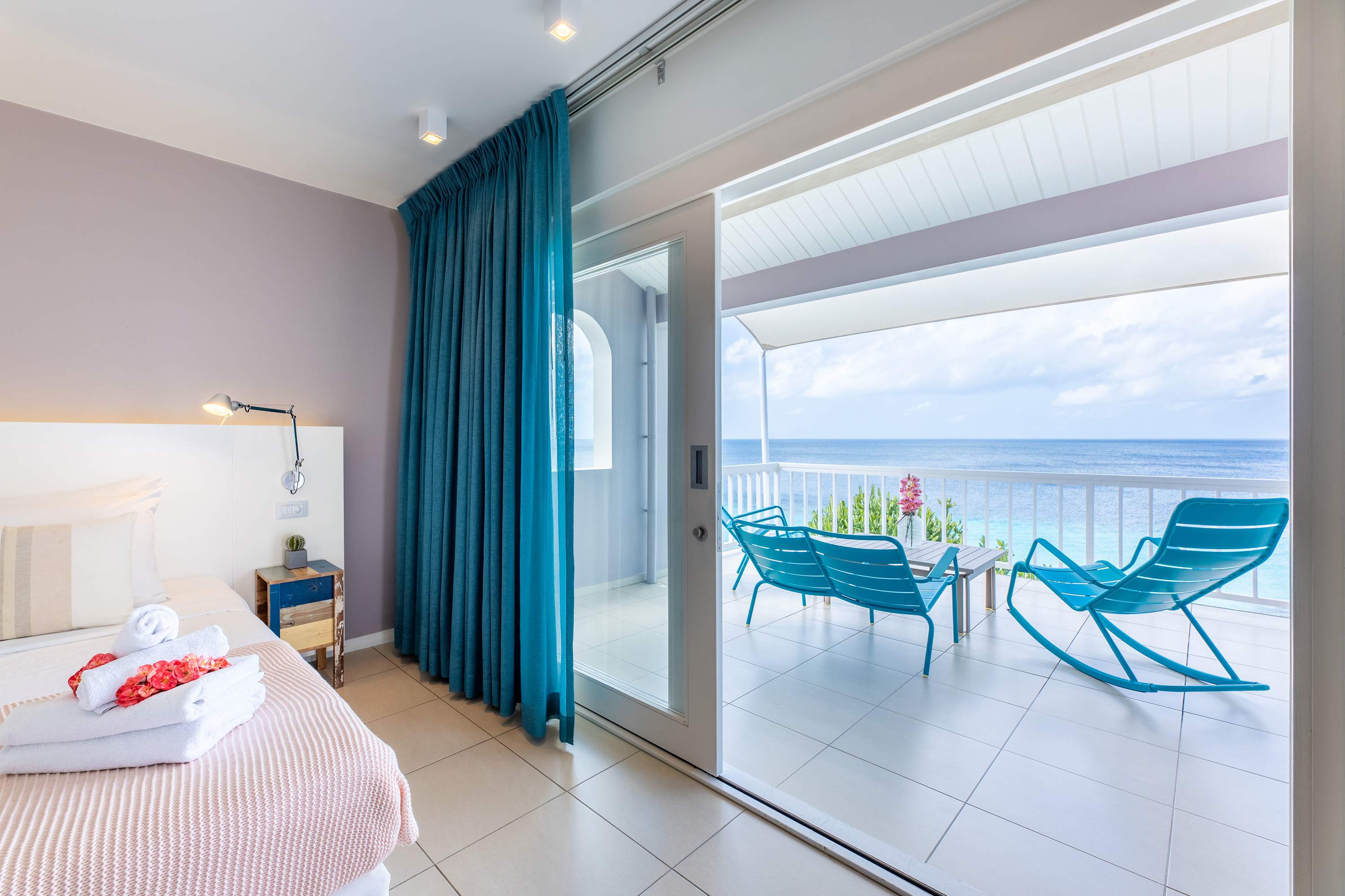 Full Ocean View Deluxe Suite 2