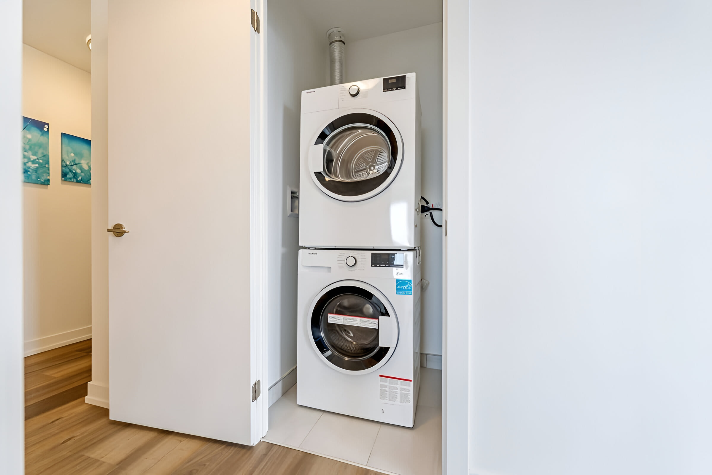 Convenient In-Suite Laundry Machines For Your Stay