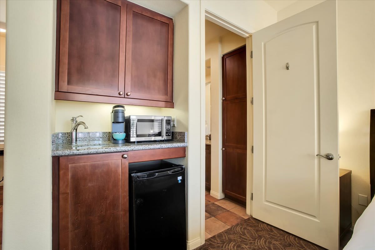 Picturesque Legacy Villas Studio near Main Pool #C - Photo 4