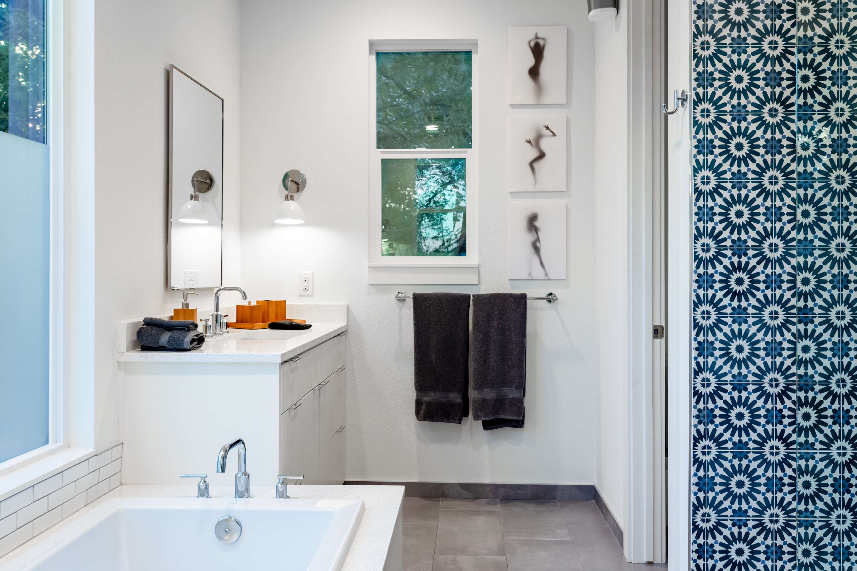 Elegant Bathroom with Stylish Decor and Modern Fixtures