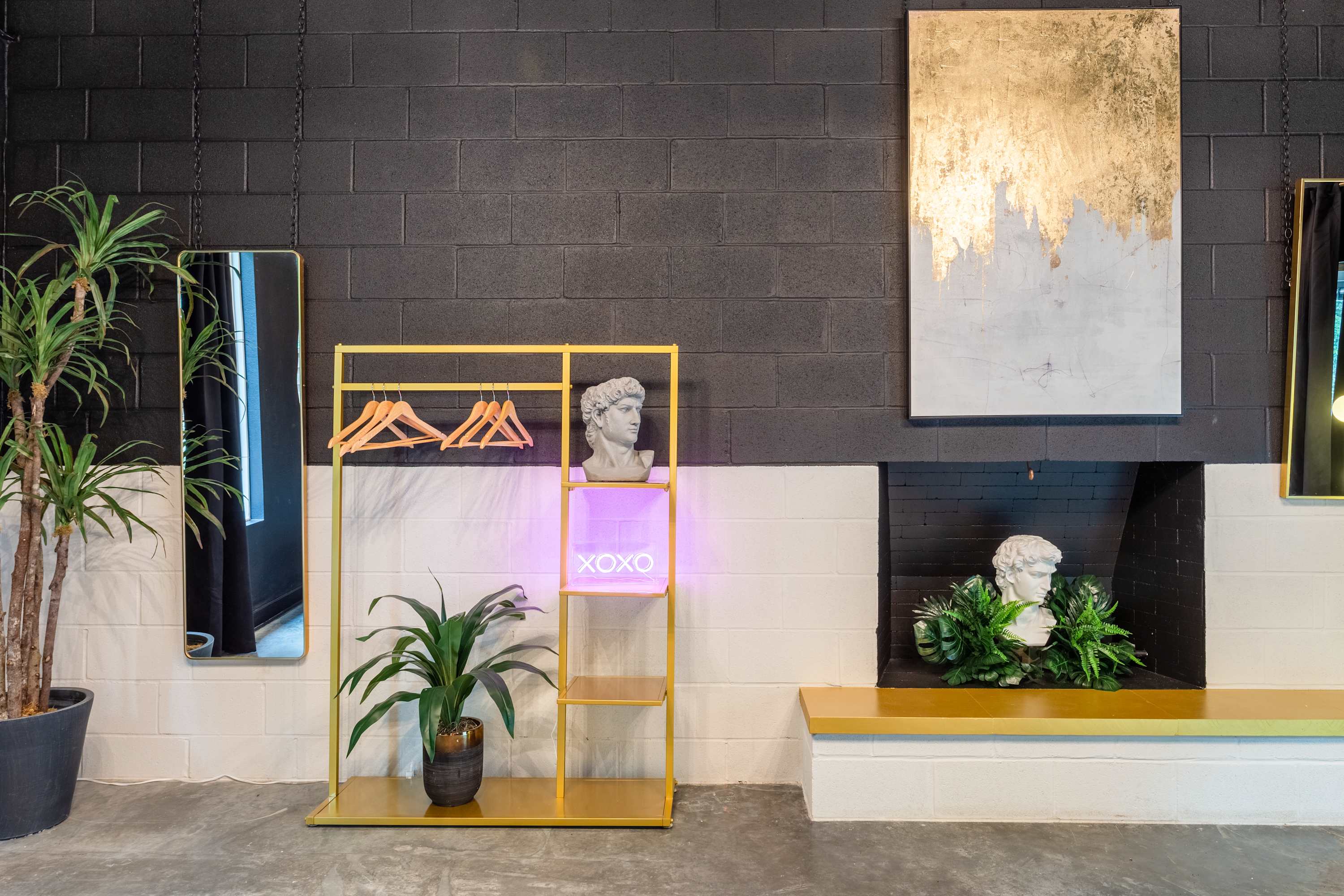 Inside the Pool House, you'll find 2 Queen Bedrooms and a Full Bathroom