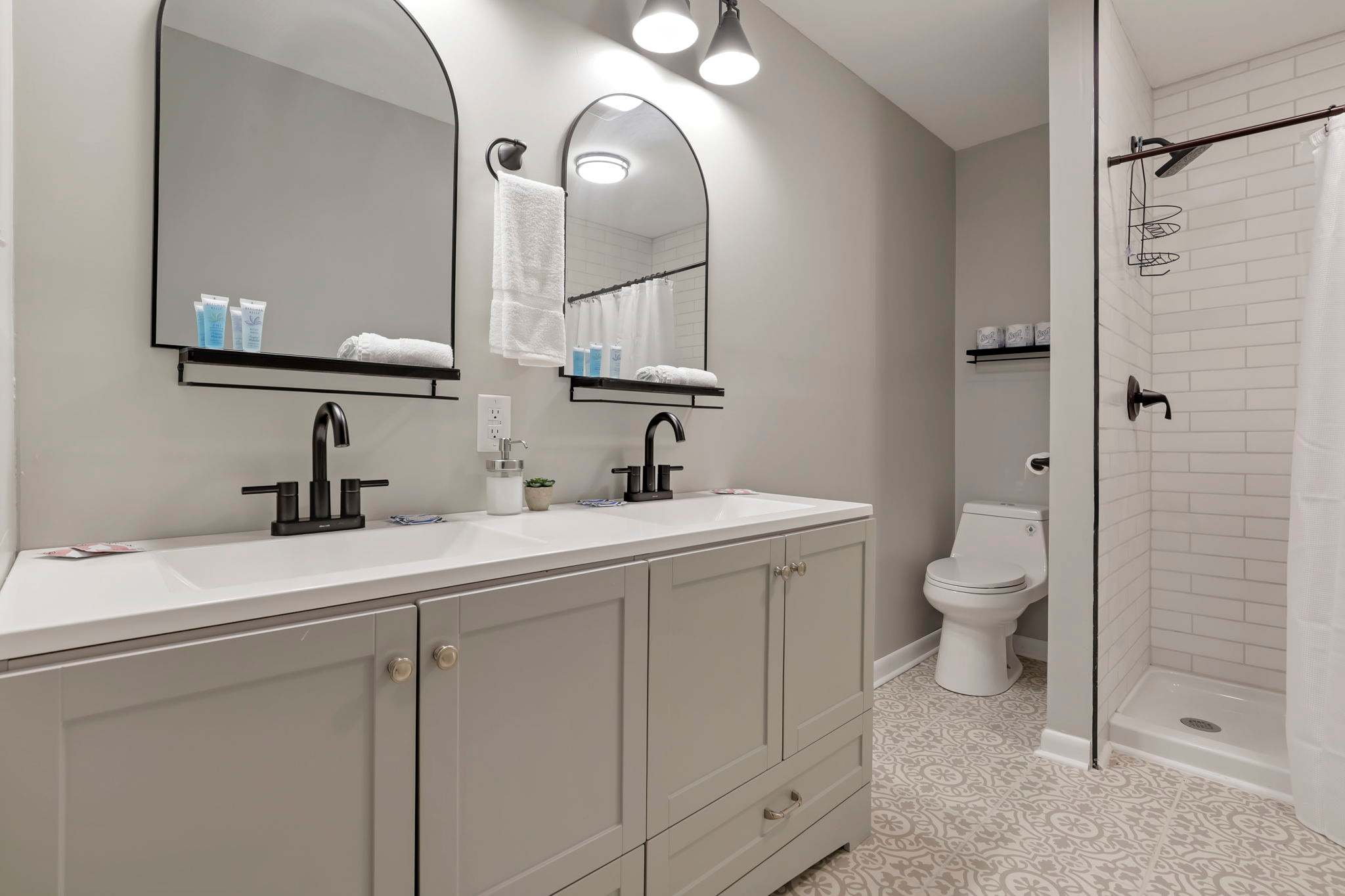 The Northern Light - 3 BR 2 full bath