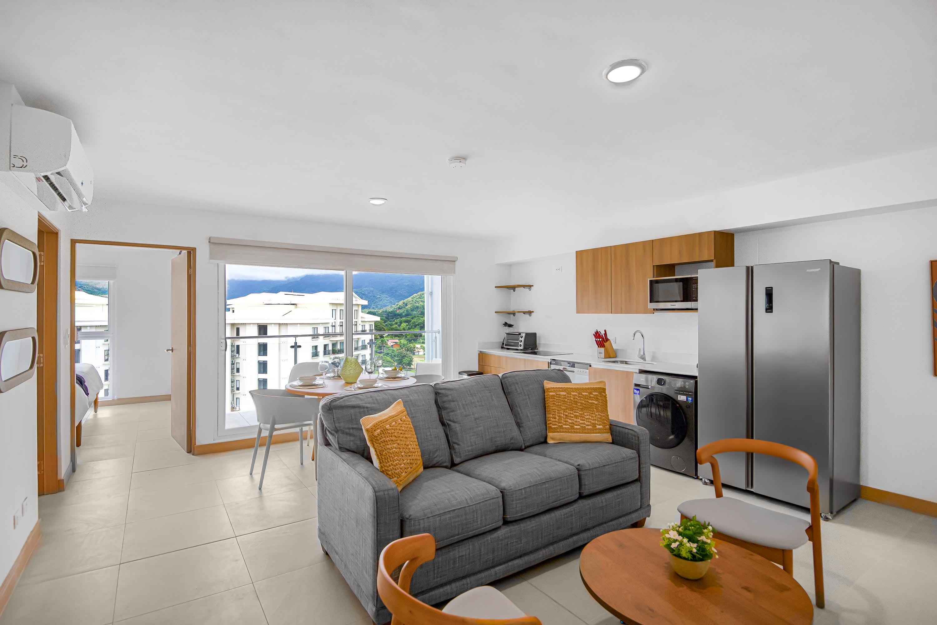 Upstay New Condo in Jaco 5 mins from Beach