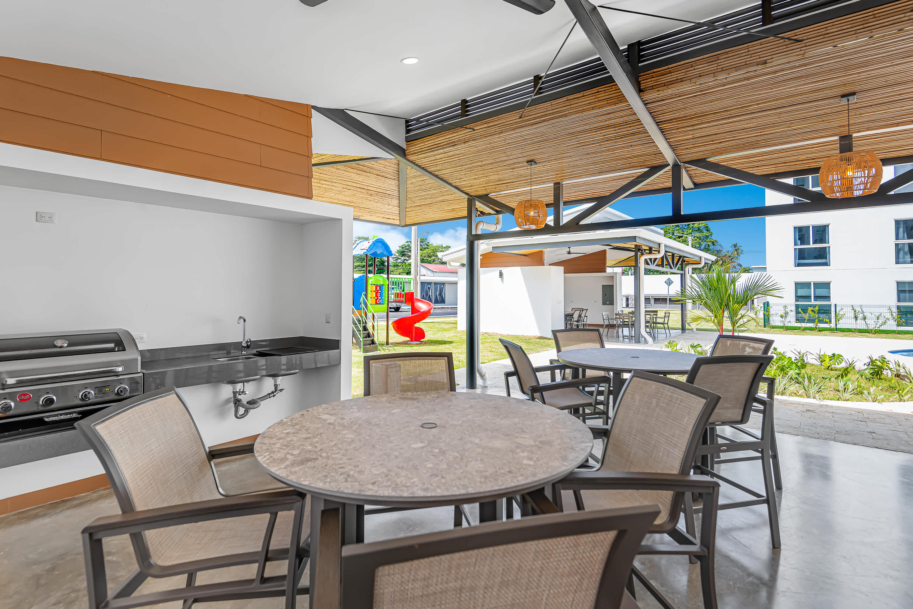 Upstay Stunning New Condo w Private Patio 7