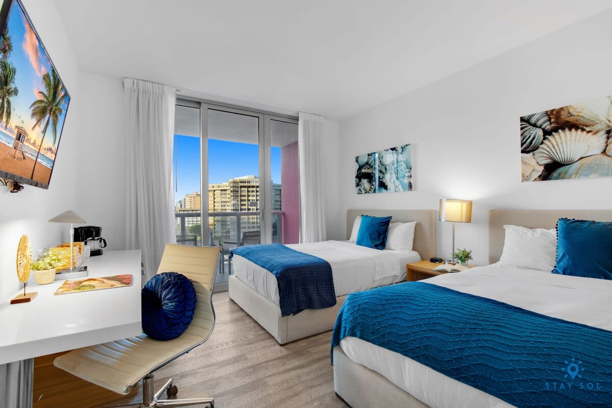 Cozy Studio with amazing pool - Near Beach — Hallandale Beach, FL — vacation rental