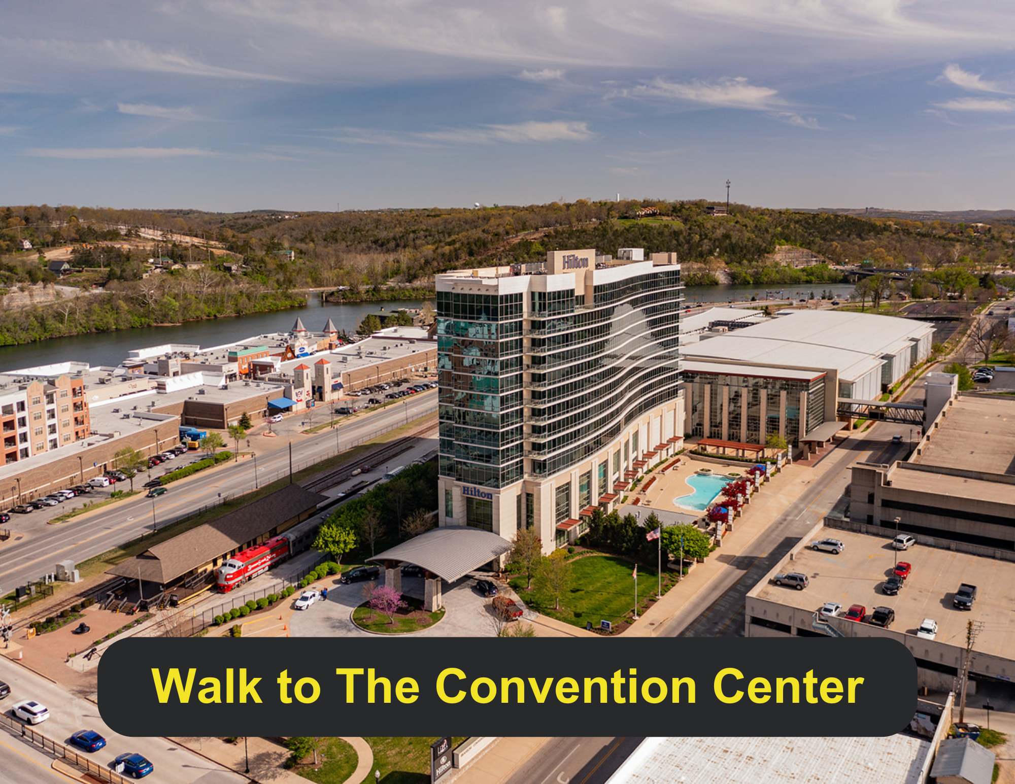 10 minute walk to convention center and The Landing