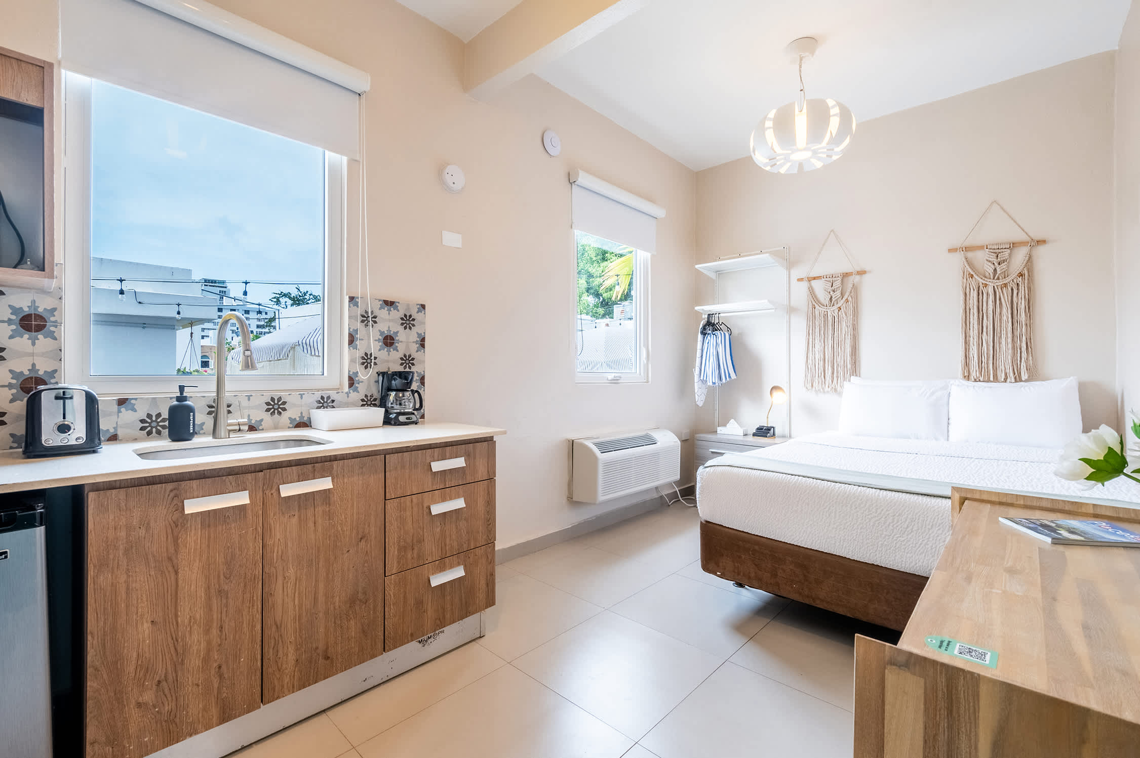 La Mona Studio Plus — San Juan, San Juan — vacation rental