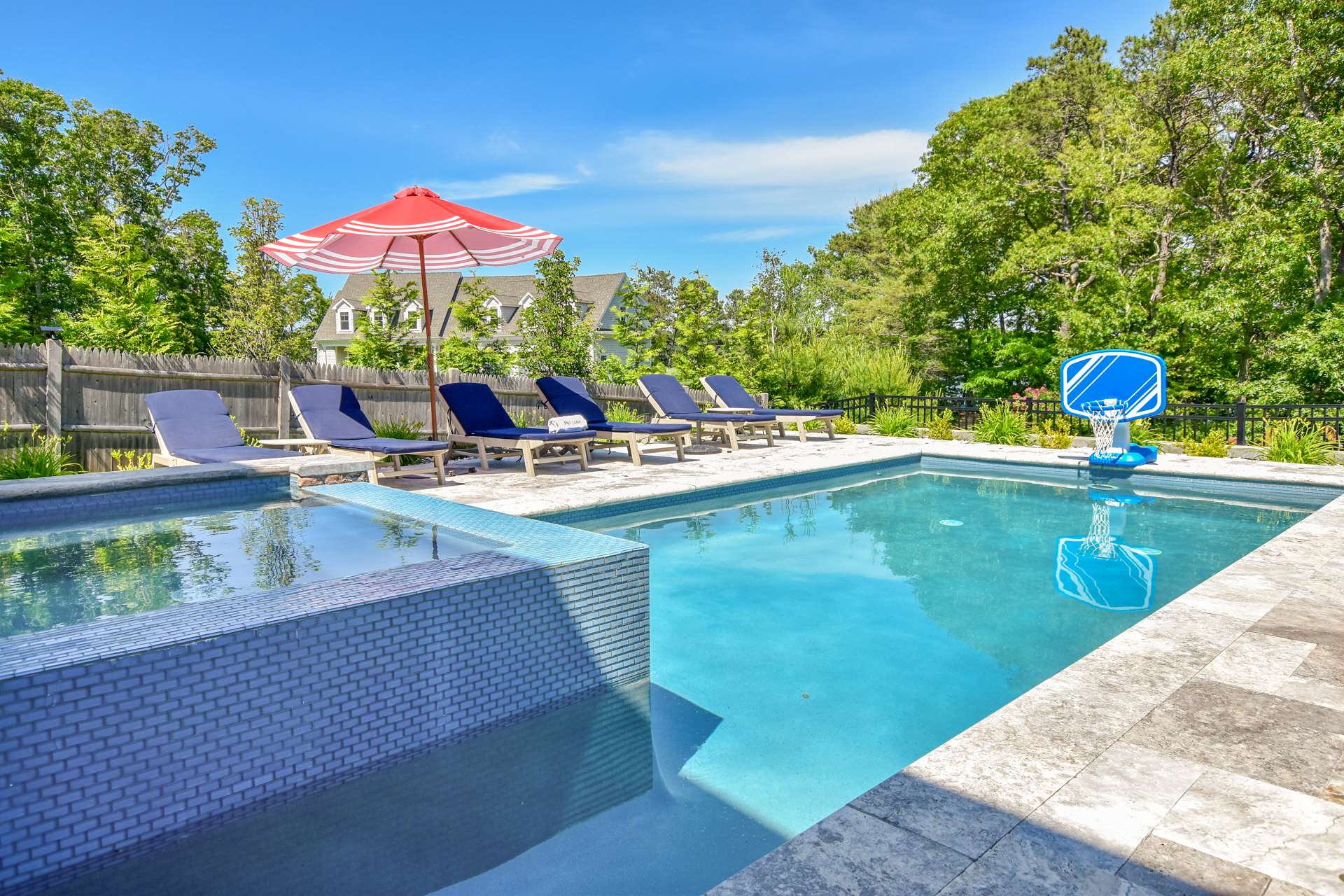 Luxury Waterfront Home w/ Heated Pool and Hot Tub - Foto 33