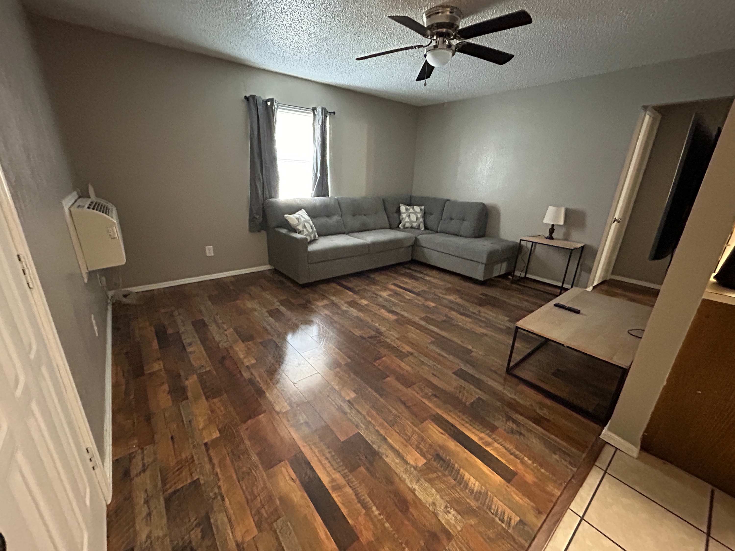 Affordable & Cozy Near the Base is set in Lawton. Both free WiFi and parking on-site are accessible at the apartment free of charge! — Lawton, OK — vacation rental