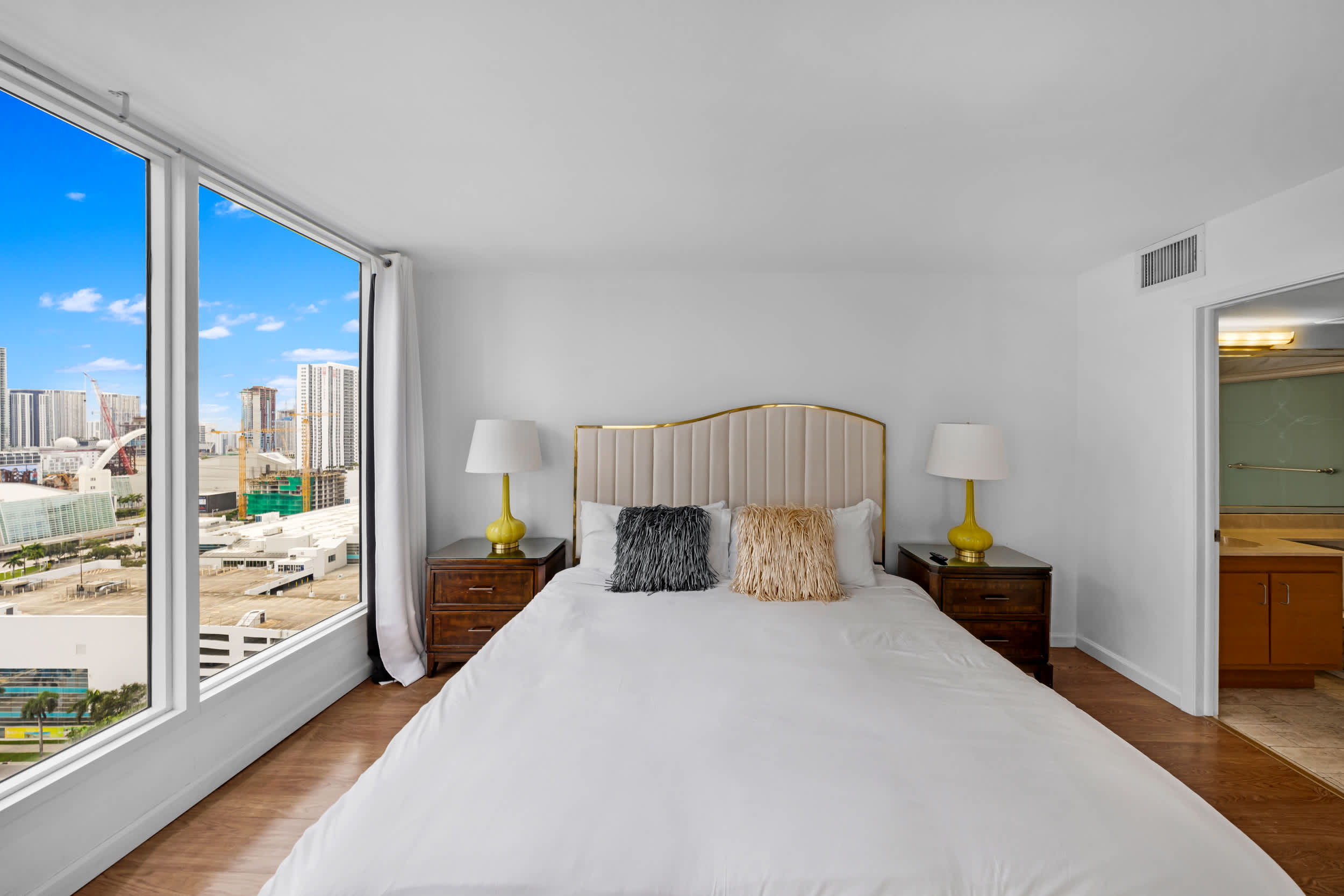 Gym Access | Bayview Balcony | StayCozy