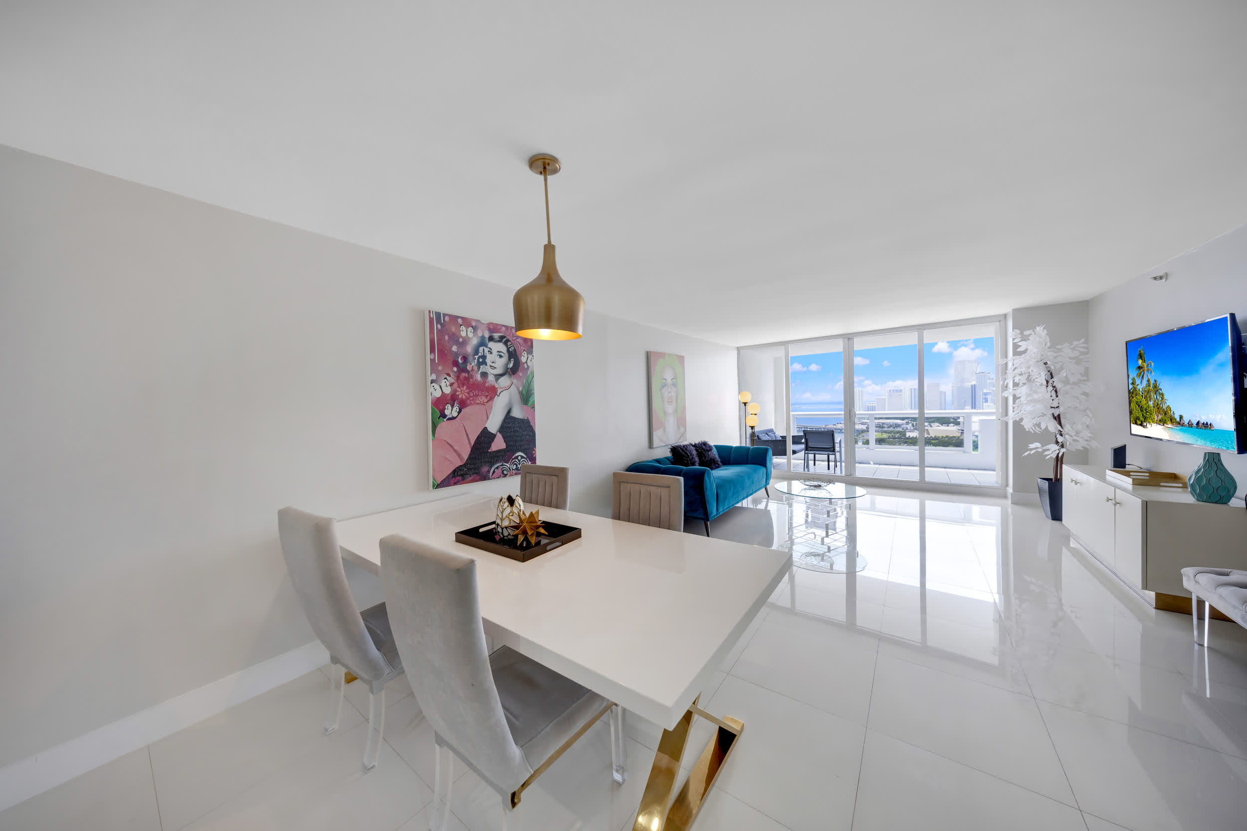 Bay-Kissed 3BR with Skyline Magic!