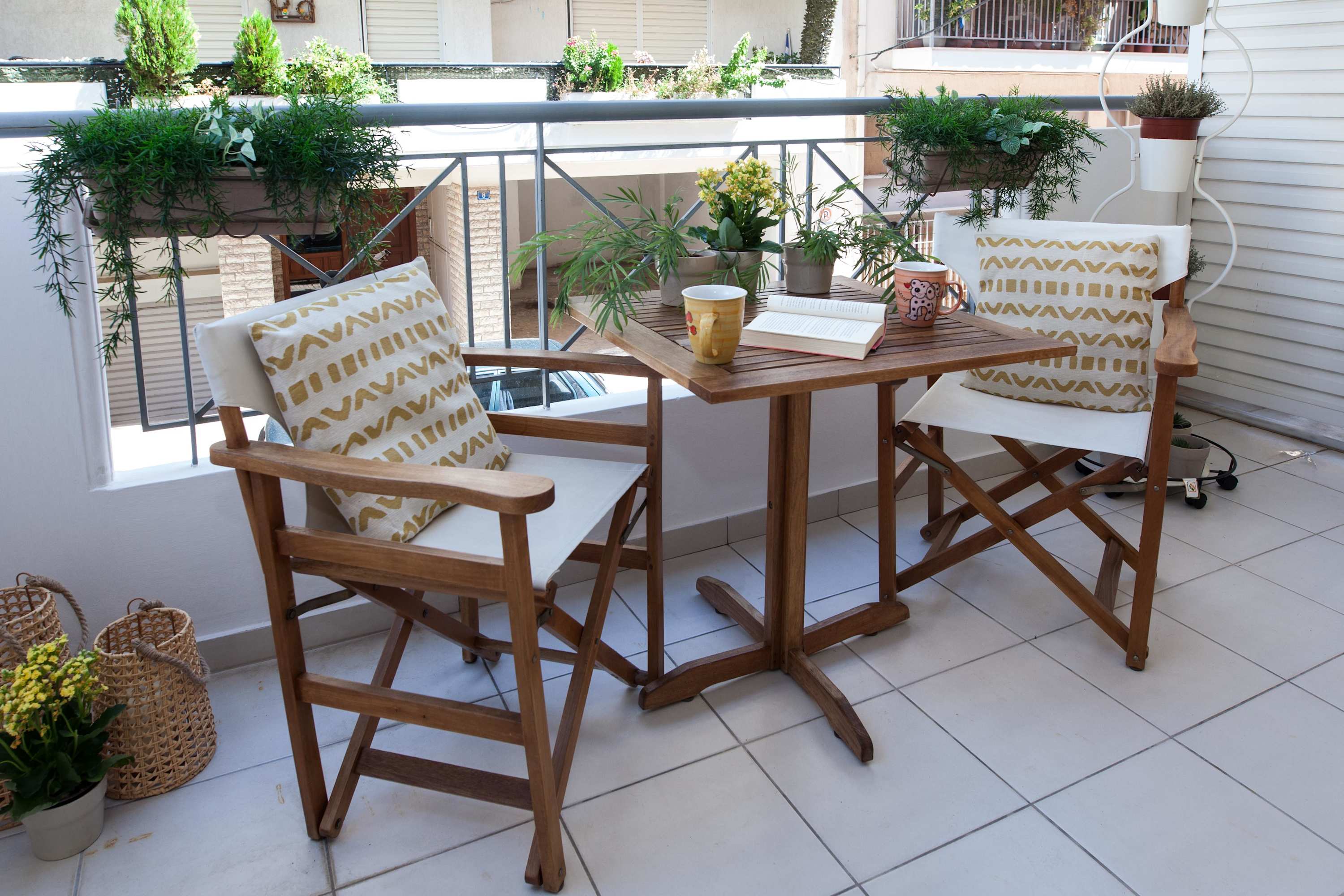 Bright 1 Bd Apt in Ampelokipoi with Balcony in Athens — photo 3