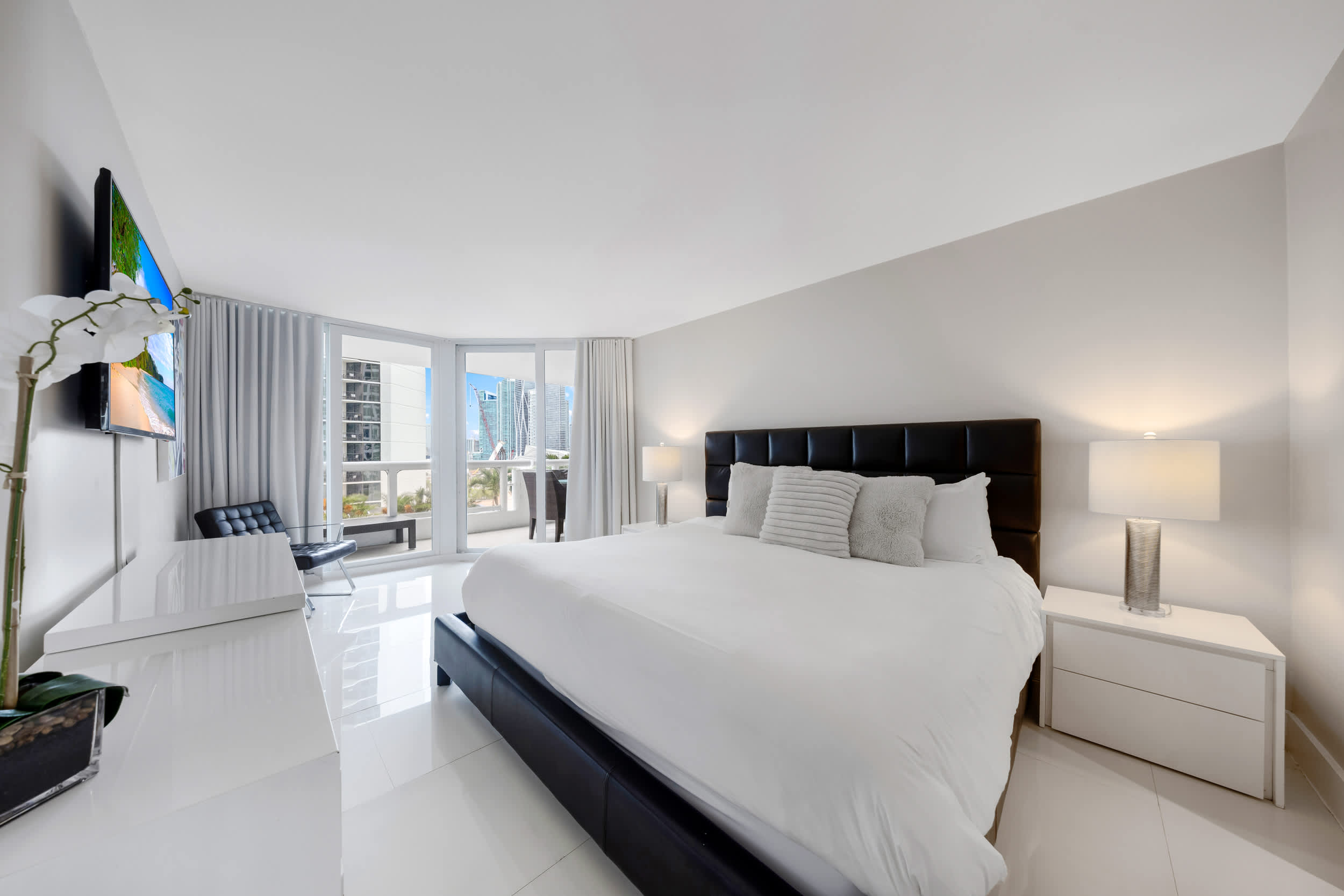 Majestic Views Overlooking the Bay