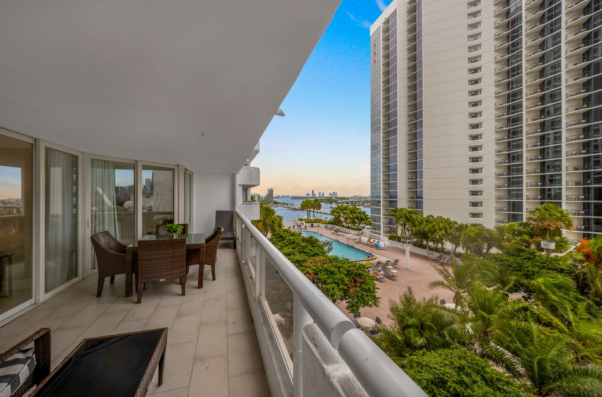 Majestic Views Overlooking the Bay