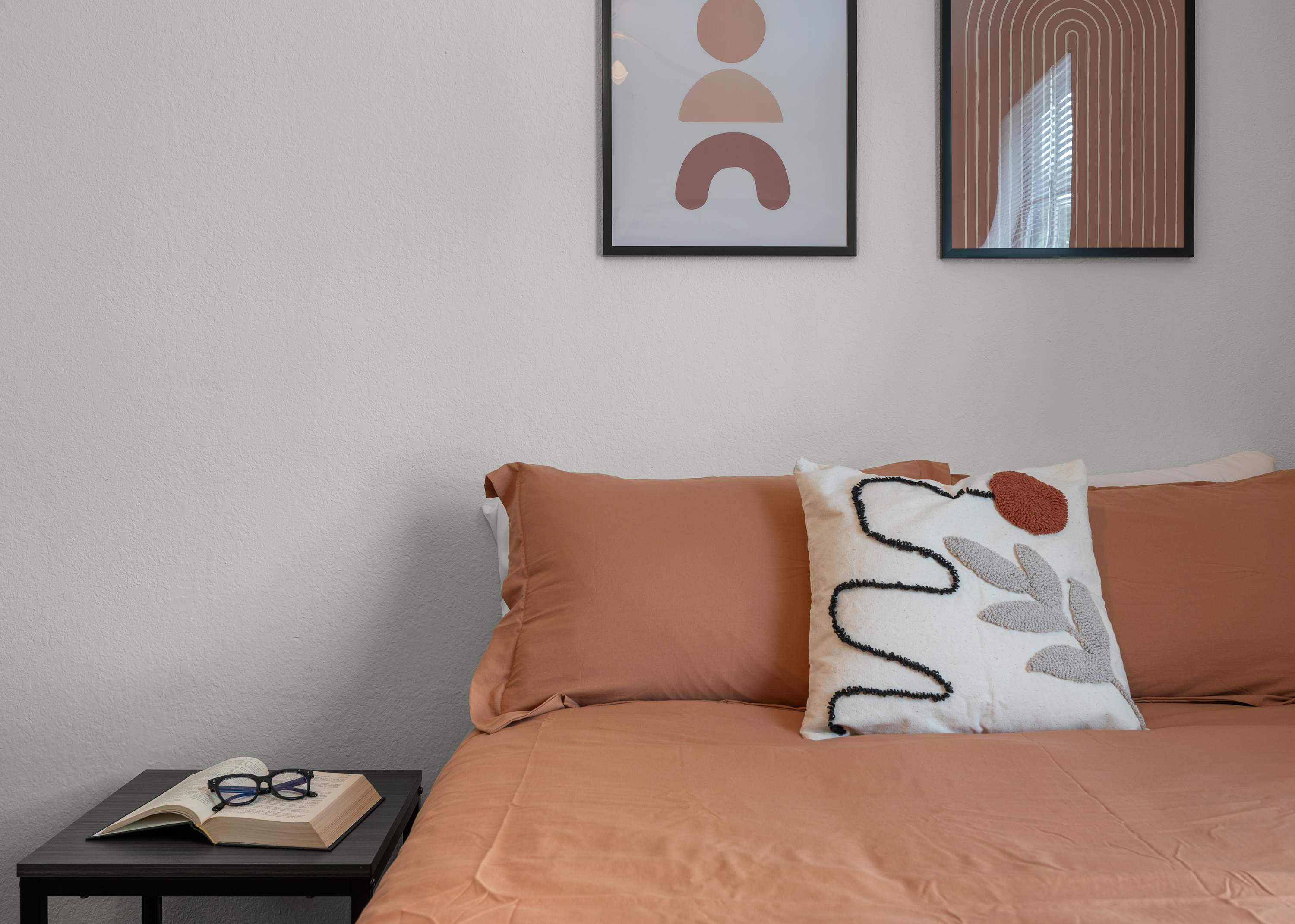 Budget Friendly! 1 MI to USF, Free Pool & GYM