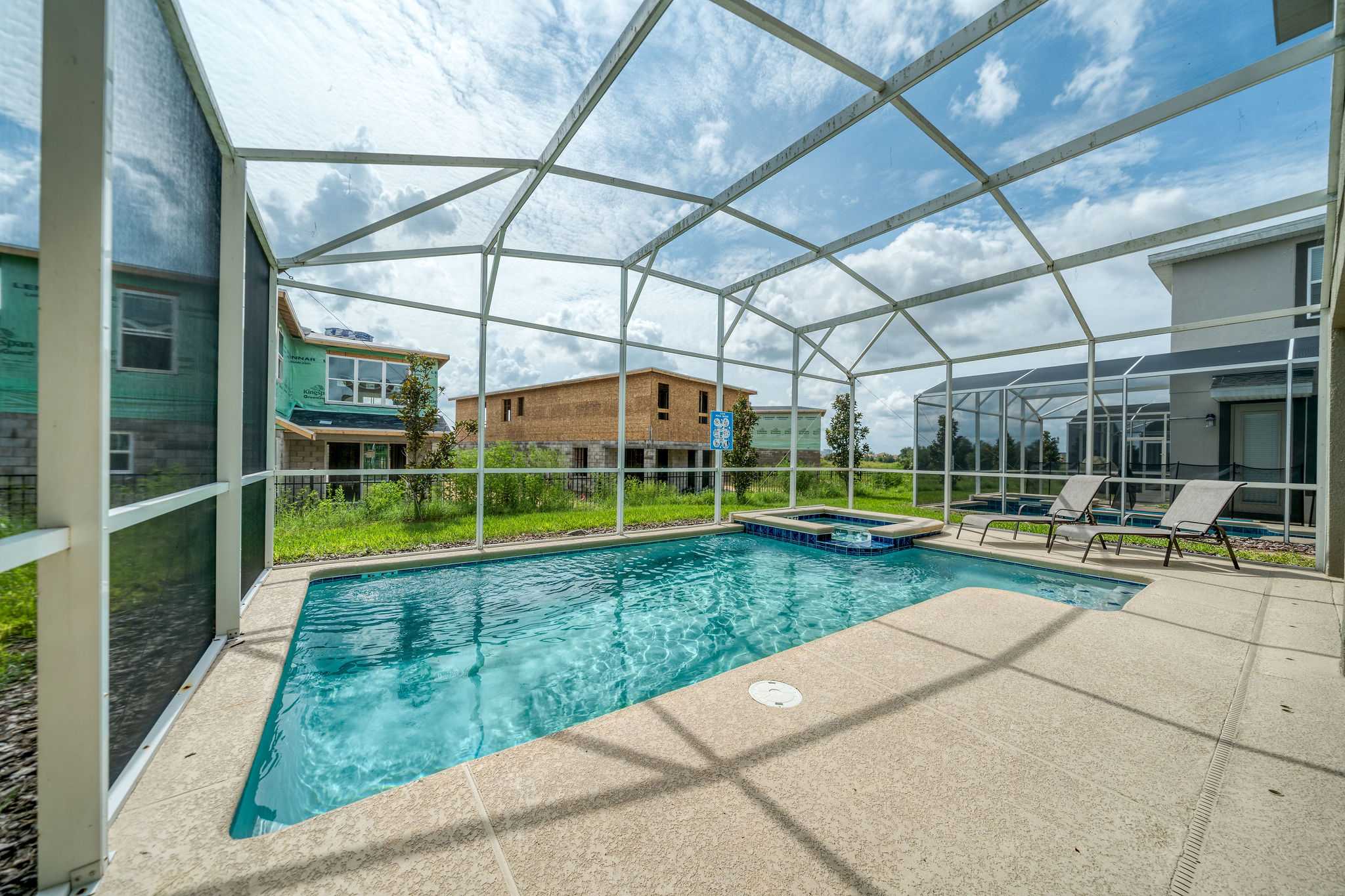 Family villa w/pool & game room