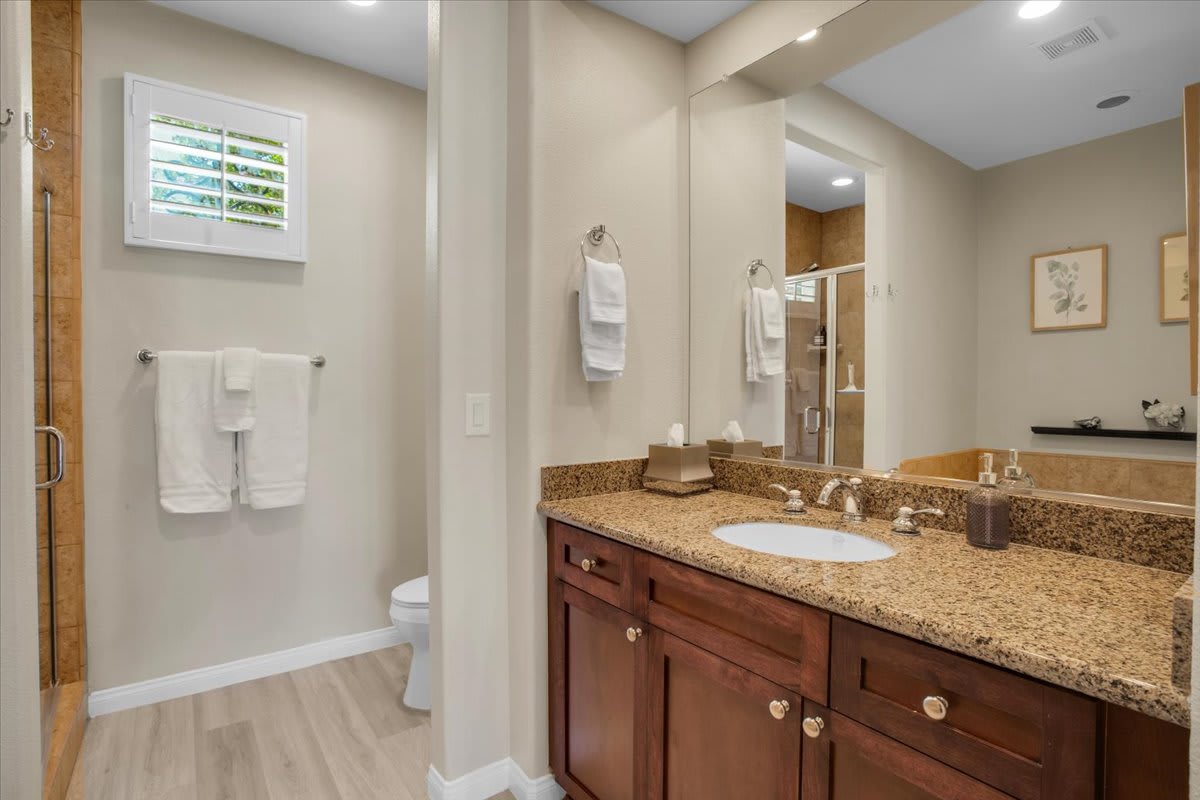 Modern LQ Studio Getaway, Steps to pool/spa! #B - Photo 4