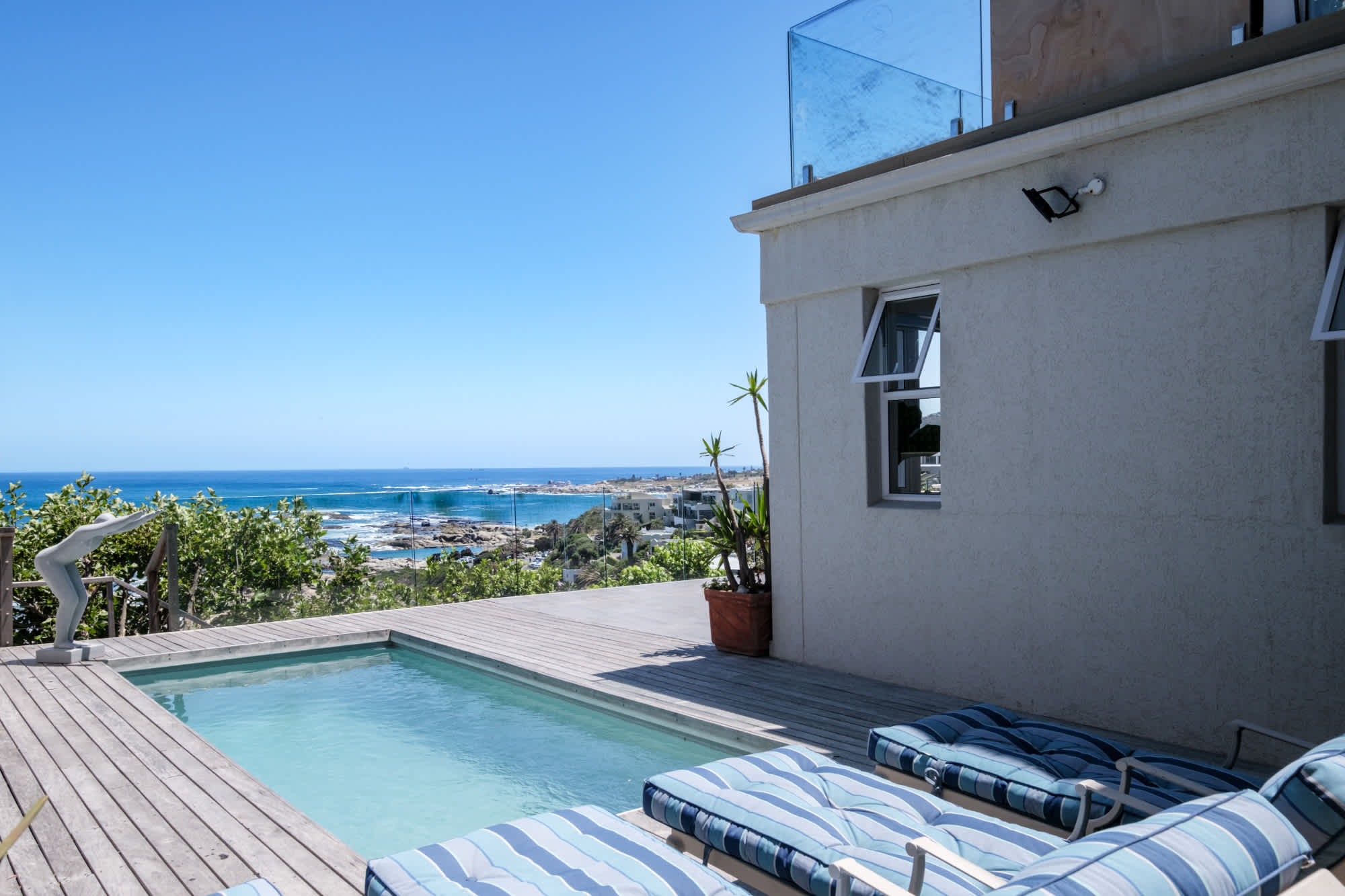 Holiday Apartment with Private Pool Houghton Views | Photo 3