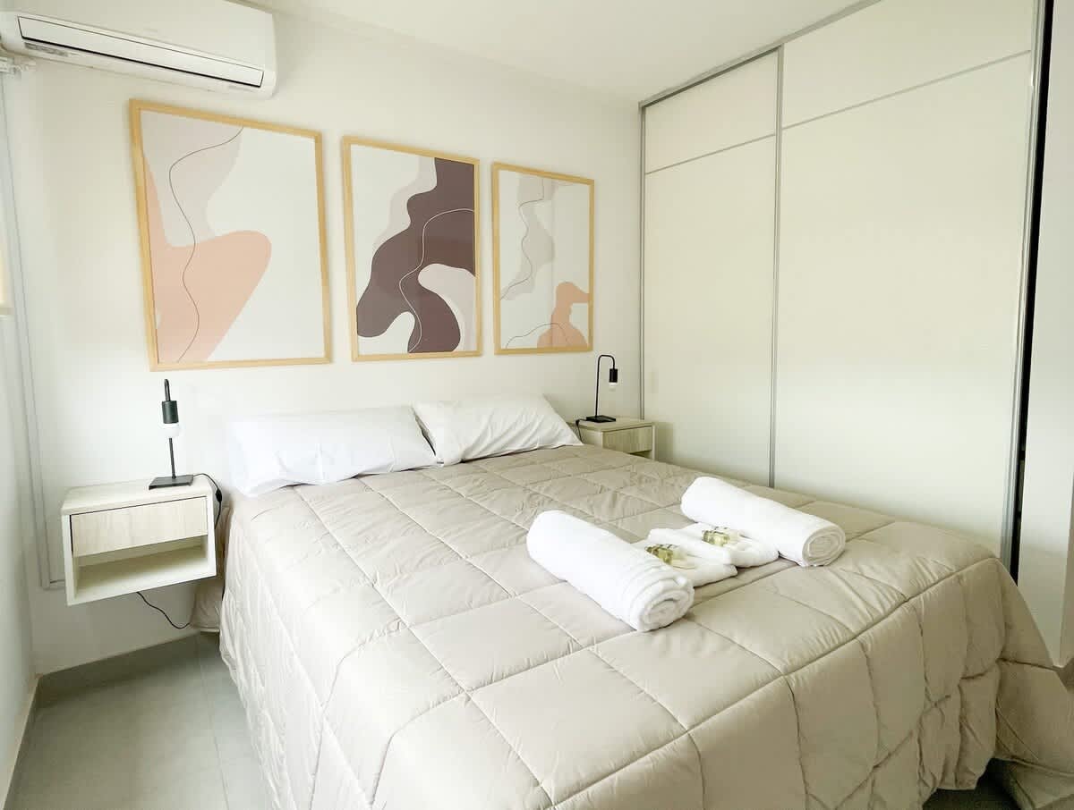 Foto de Bahia Blanca Apartment: Steps to Rivadavia Square & Comfort en Bahía Blanca