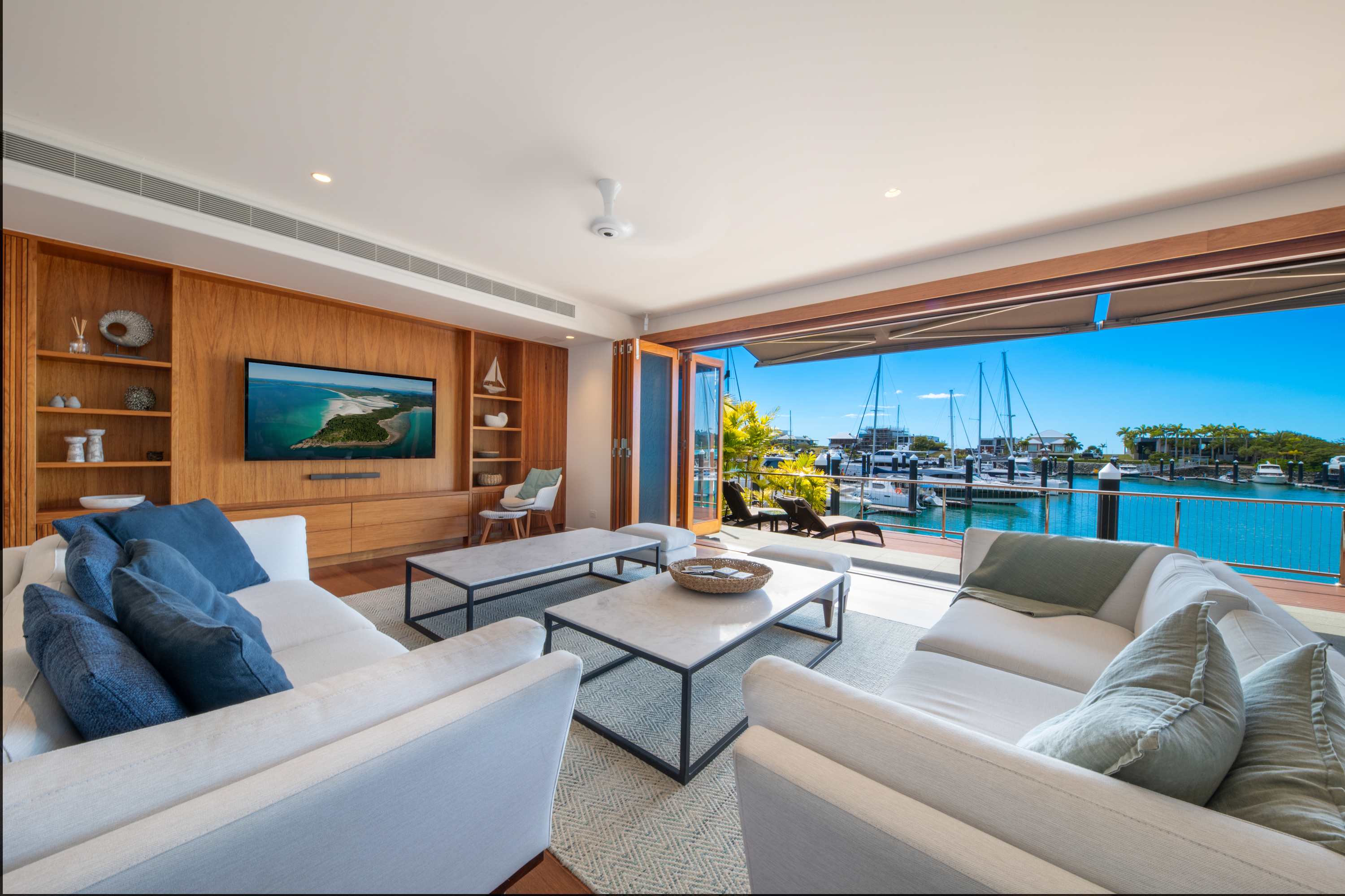 Airlie Beach Marina-Front Luxury at 10 The Cove — Airlie Beach, Queensland — vacation rental