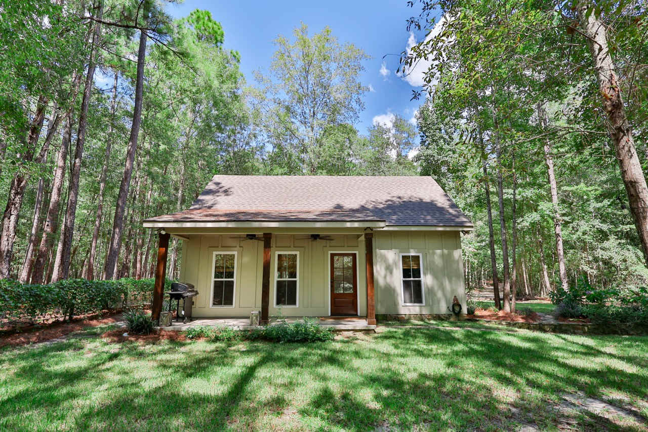 The Camellia Cottage - private family space! — Statesboro, GA — vacation rental