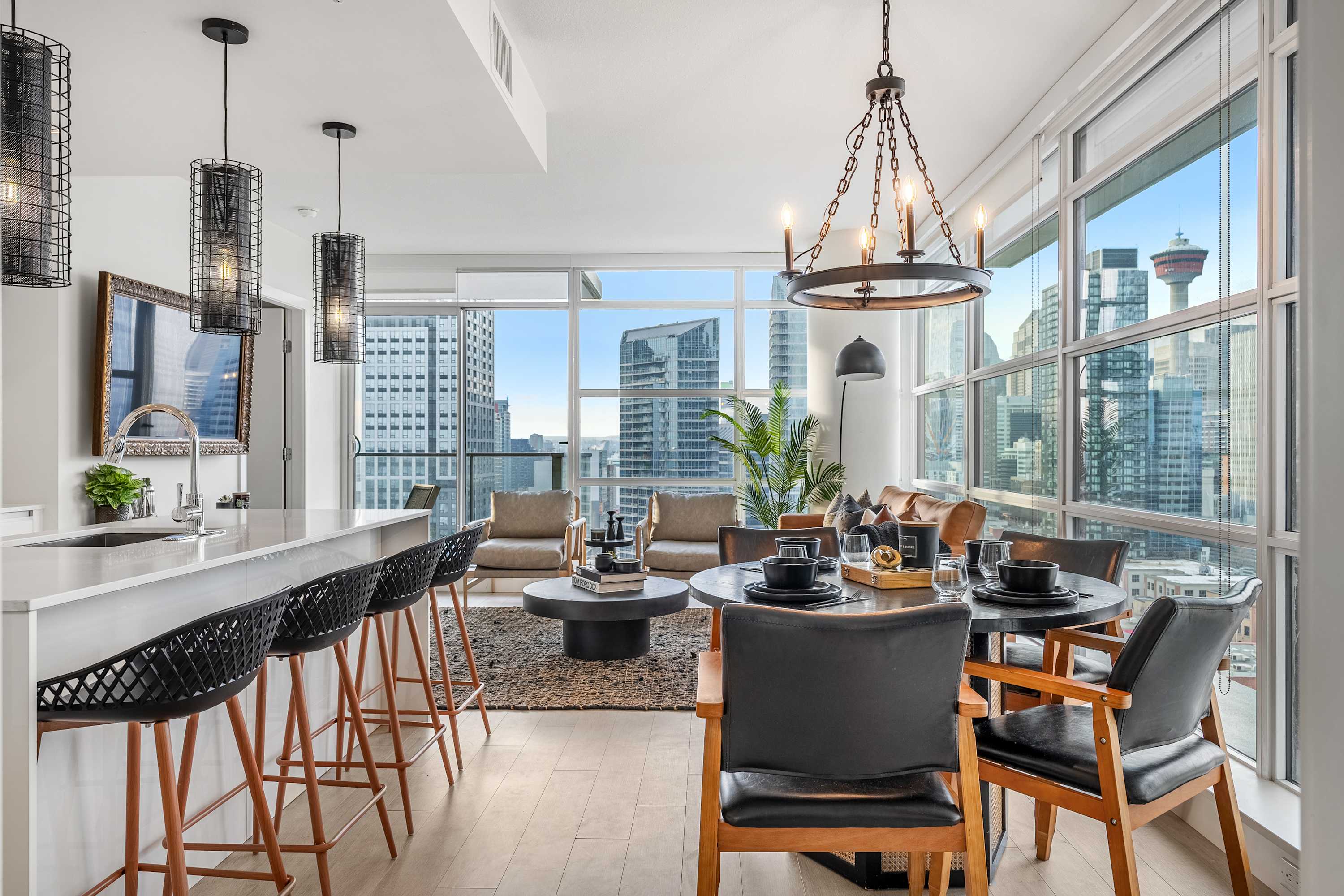 Manhattan Right Next to Stampede Grounds! DT — Calgary, Alberta — vacation rental