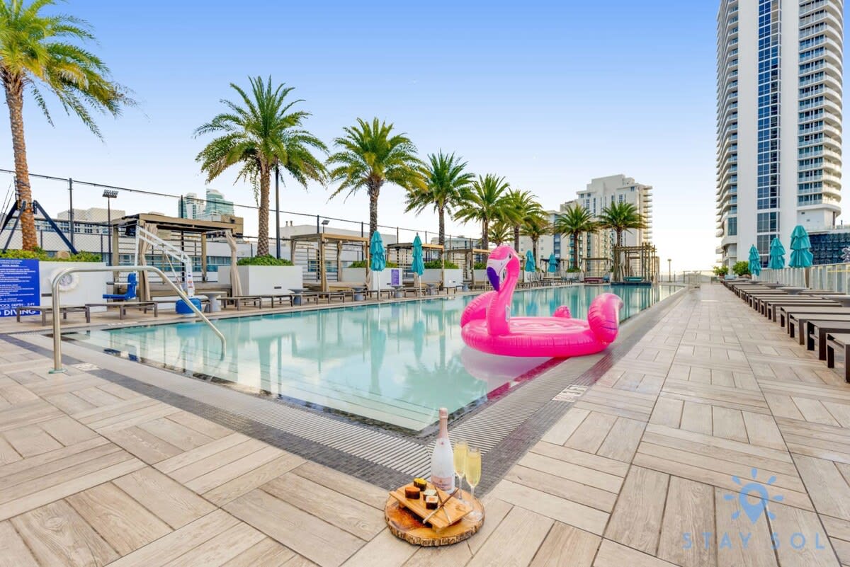 1BR Apartment - Near Beach - Amazing pool - Foto 1