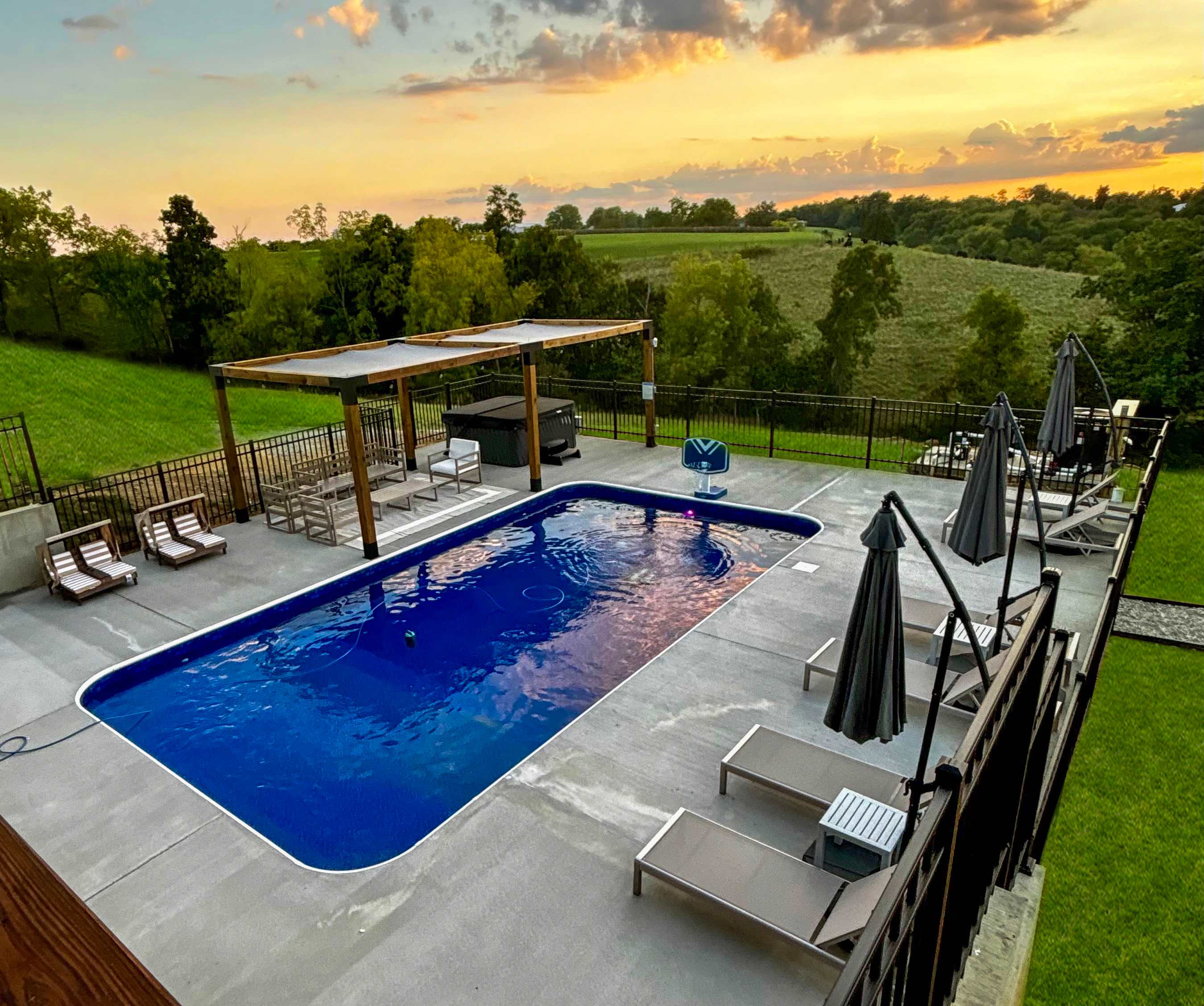 Private pool at a family-friendly Sixgen Rentals home in Williamstown Kentucky