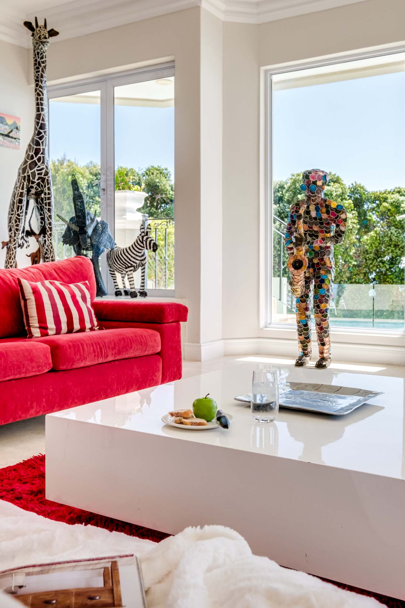 Indulge in Lavish Comfort at Villa Stanleon 10